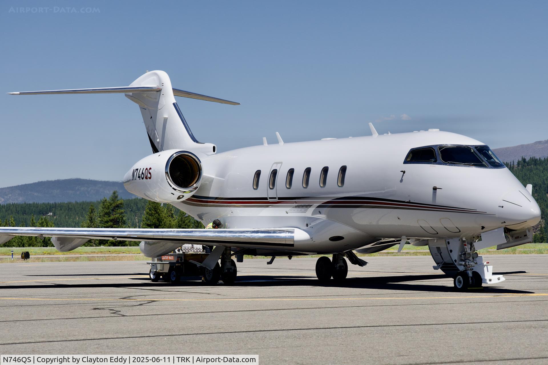 N746QS, 2017 Bombardier Challenger 350 (BD-100-1A10) C/N 20709, Truckee-Tahoe airport in California 2025