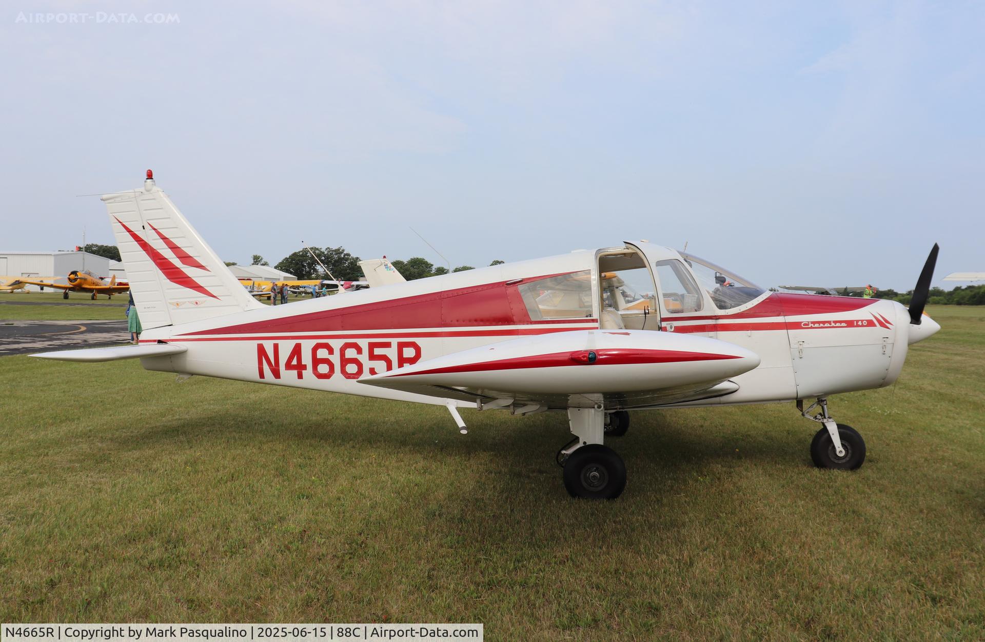 N4665R, 1966 Piper PA-28-140 C/N 28-21421, Piper PA-28-140