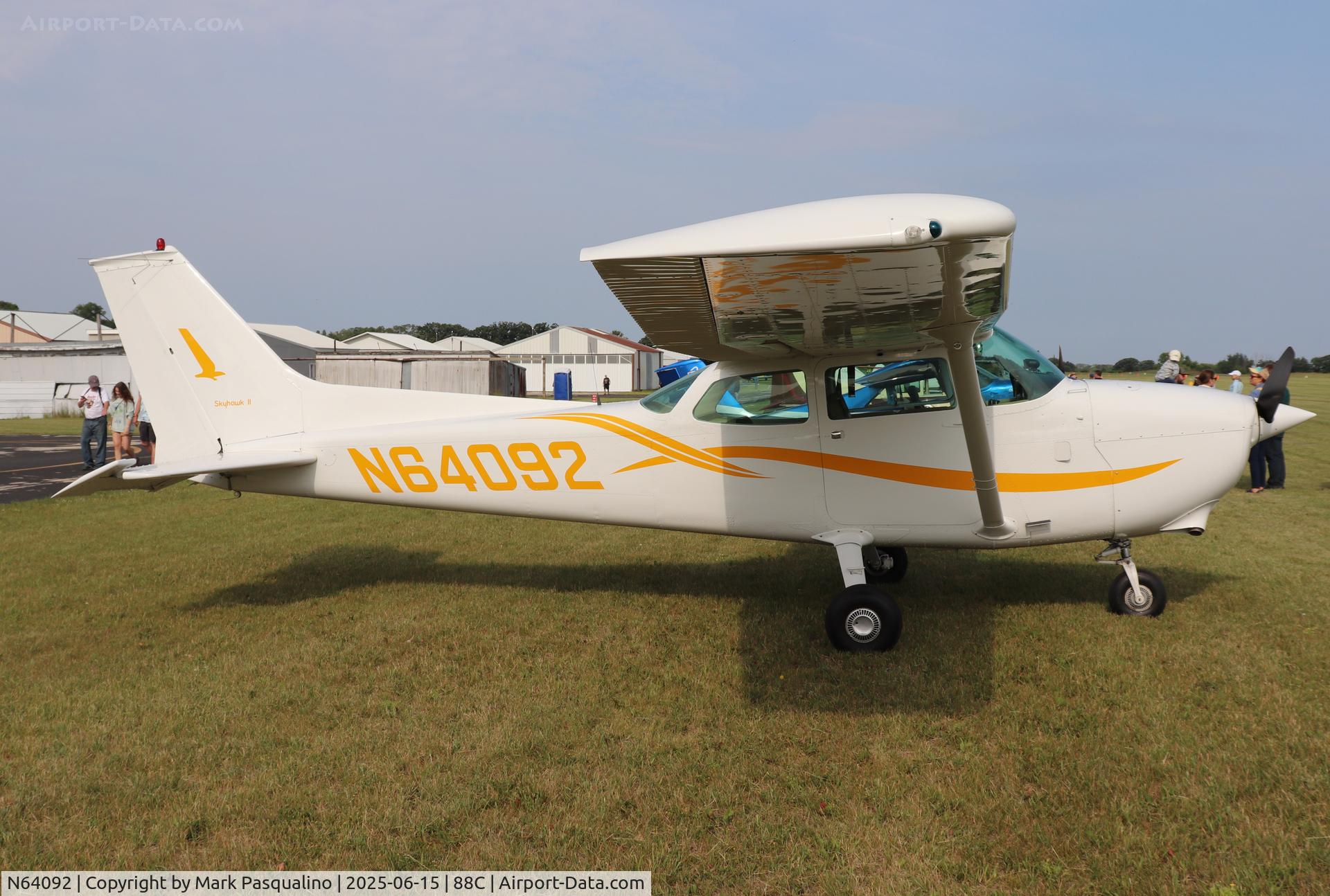 N64092, 1975 Cessna 172M C/N 17265012, Cessna 172M