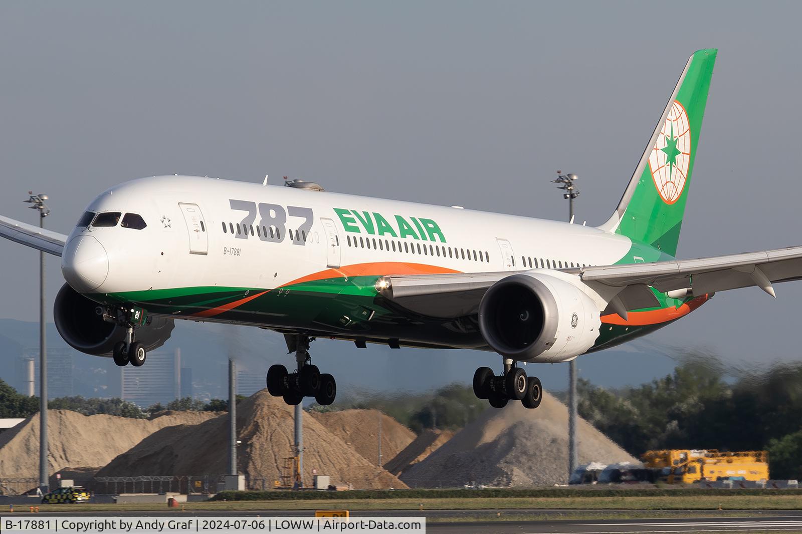 B-17881, 2018 Boeing 787-9 Dreamliner C/N 39295, Eva Air 787-9