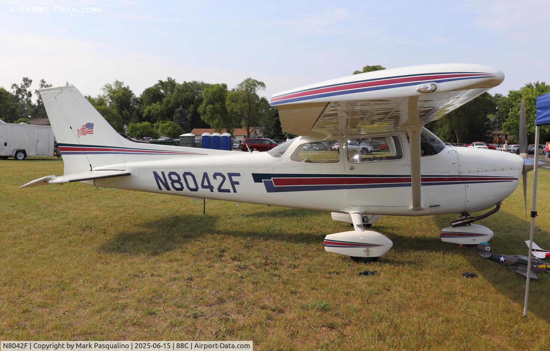 N8042F, 1975 Cessna 172M C/N 17264378, Cessna 172M