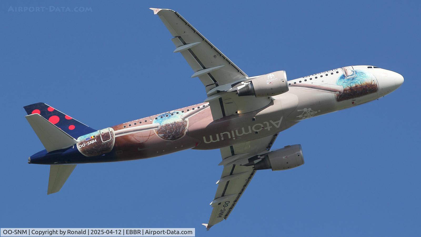 OO-SNM, 2003 Airbus A320-214 C/N 2003, at ebbr