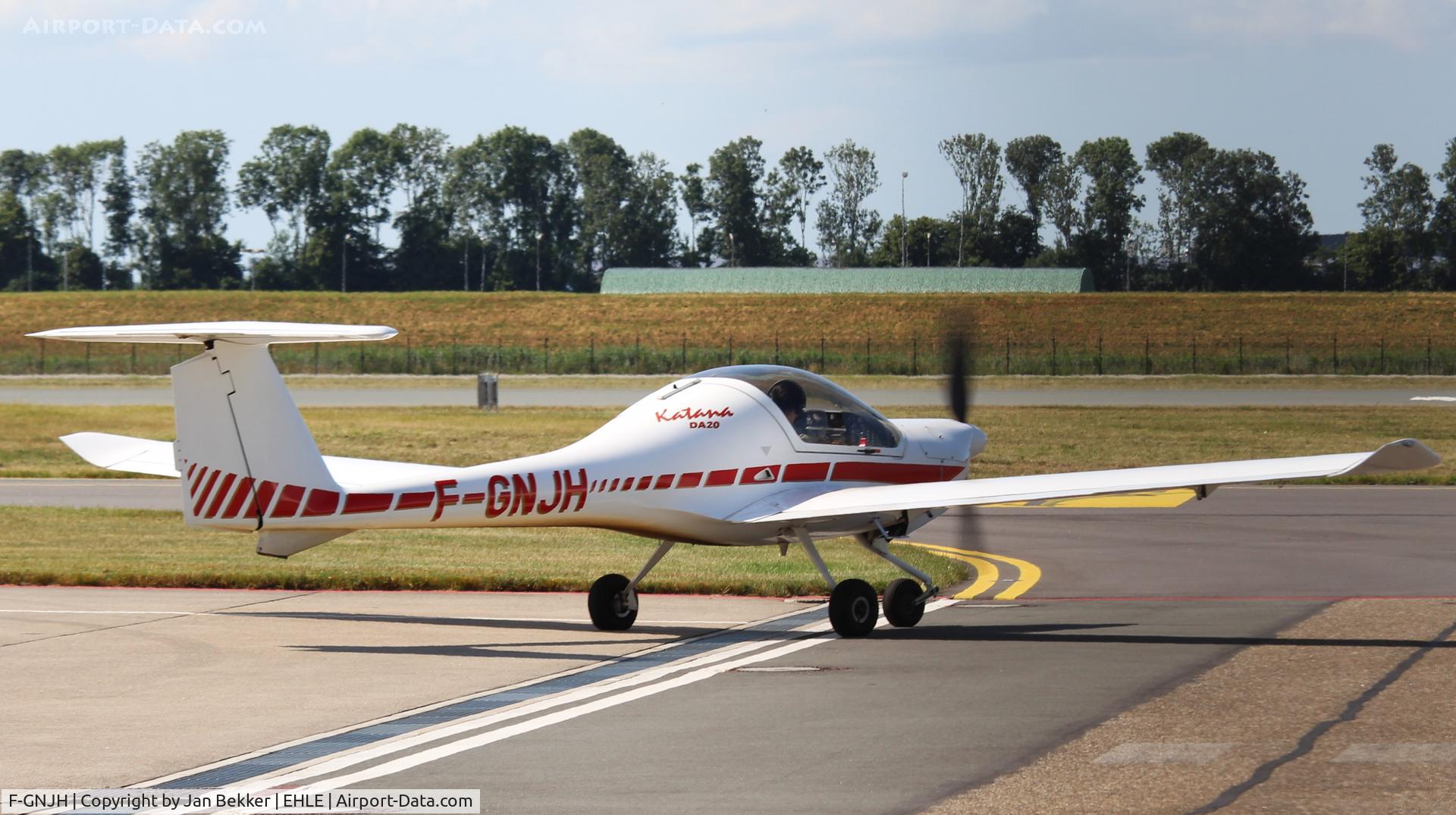 F-GNJH, Diamond DA-20A-1-80 Katana C/N 10090, Lelystad Airport