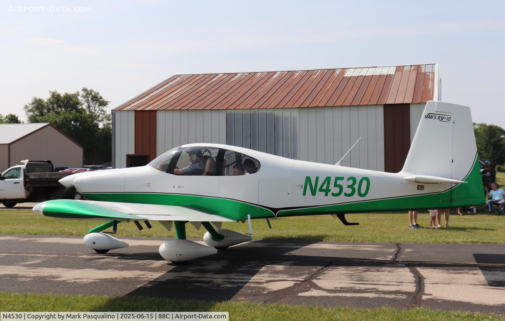 N4530, Vans RV-10 C/N 40952, Vans RV-10