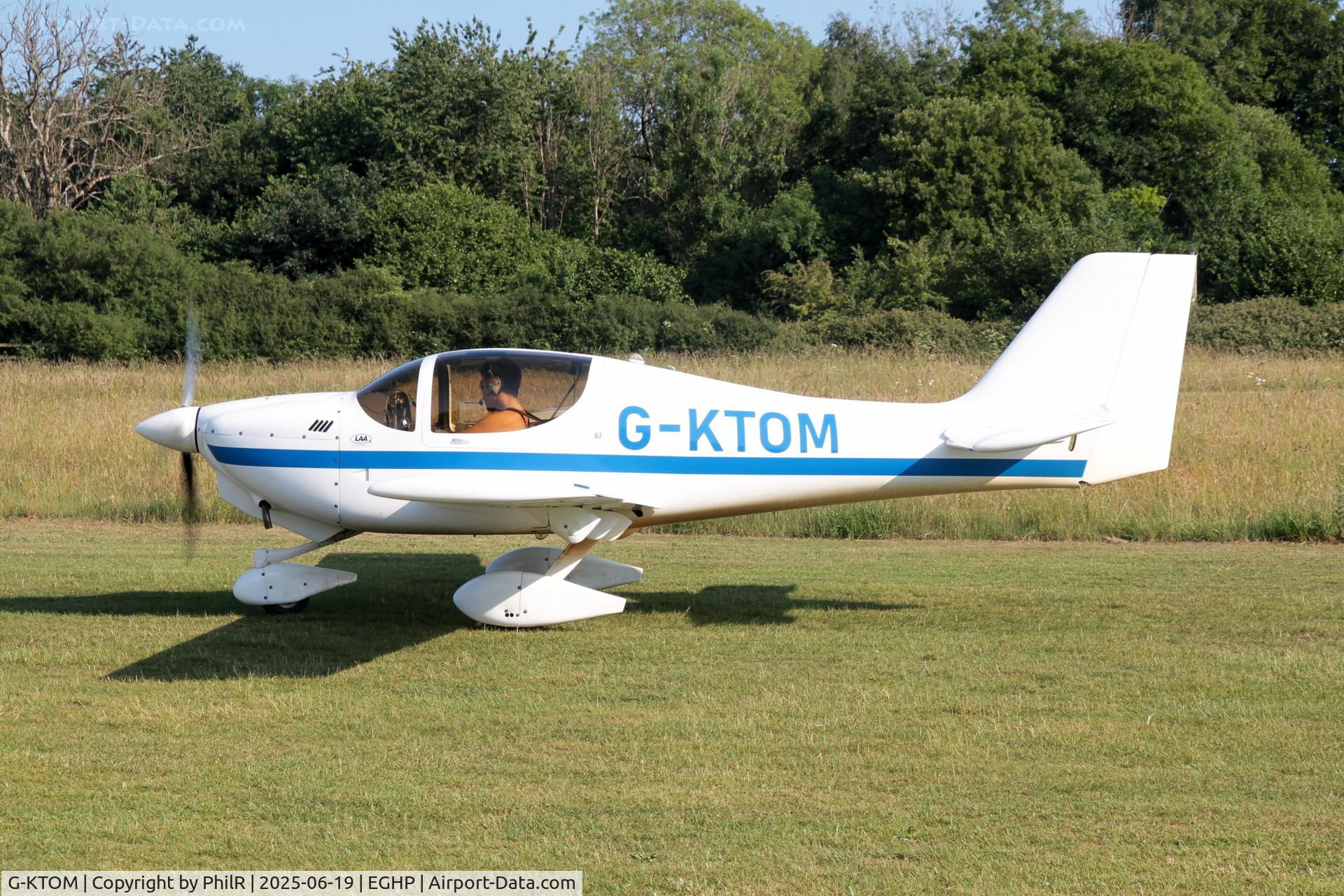 G-KTOM, 2001 Europa XS C/N PFA247-13303, G-KTOM 2001 Europa XS Fly In Popham 