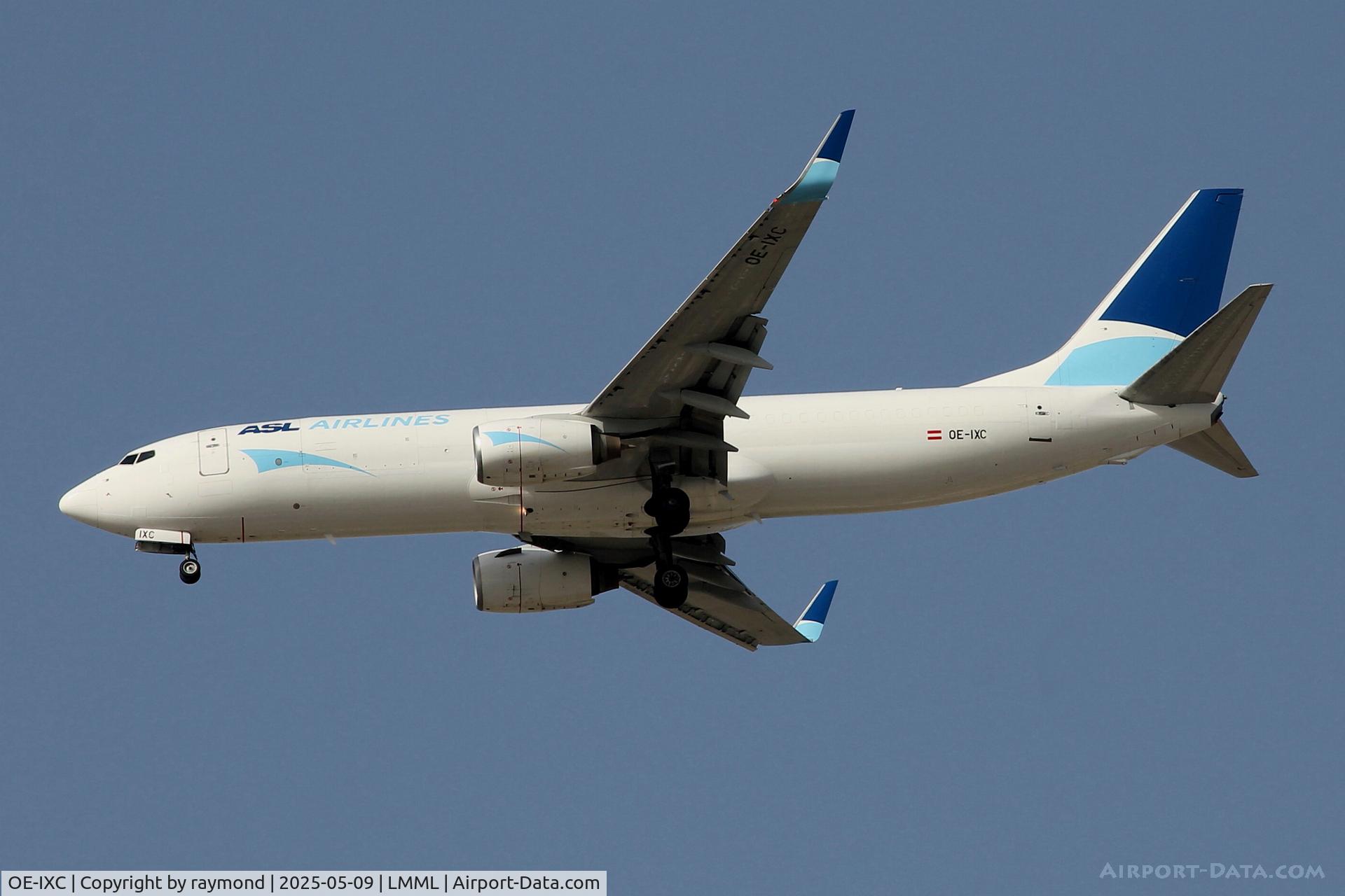 OE-IXC, 2002 Boeing 737-8AS C/N 29940, Boeing 737-8AS(F) of ASL reg OE-IXC on long finals for RW31 landing in Malta.