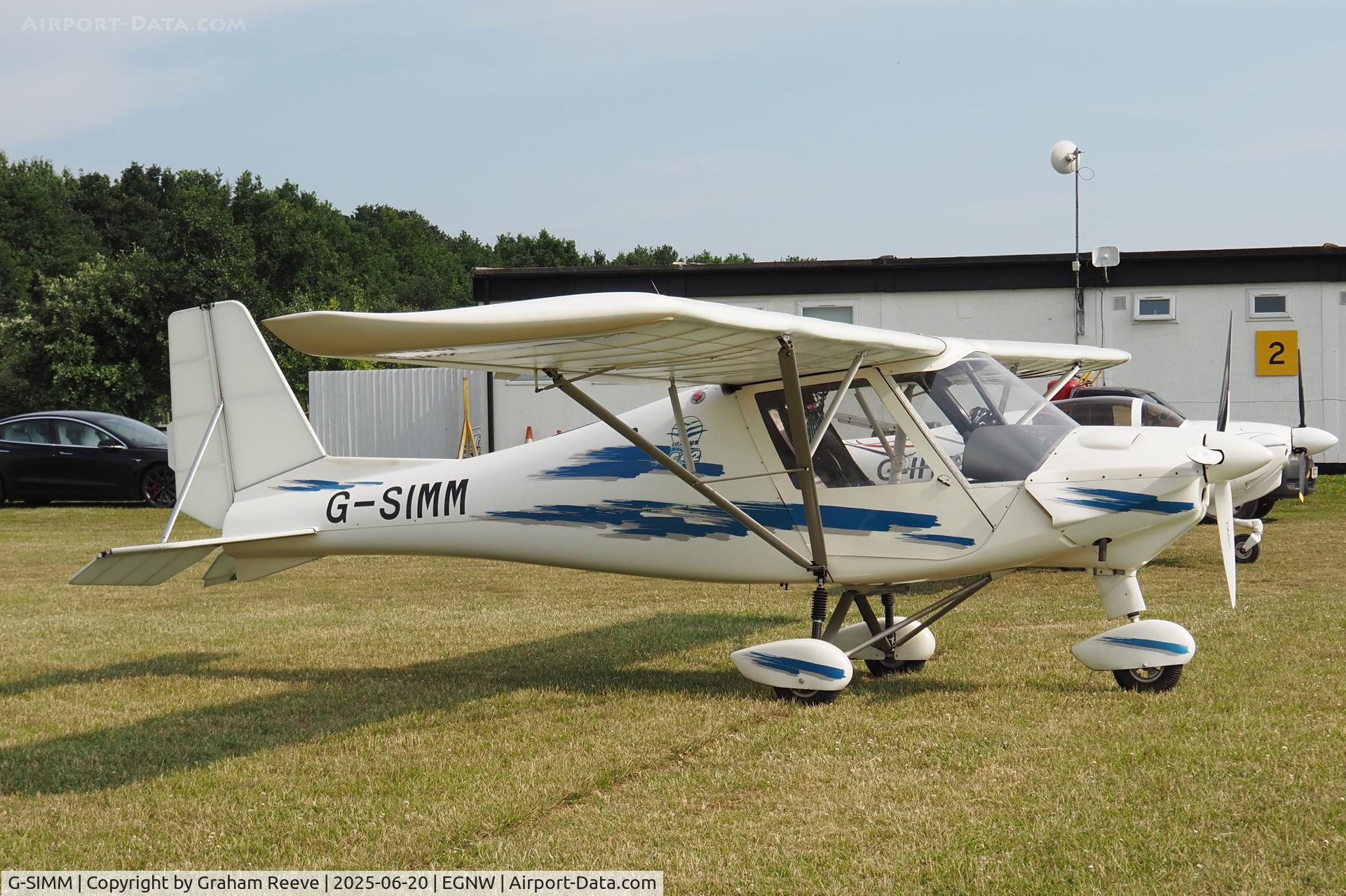 G-SIMM, 2006 Comco Ikarus C42 FB100 VLA C/N PFA 322-14286, Parked at Wickenby.