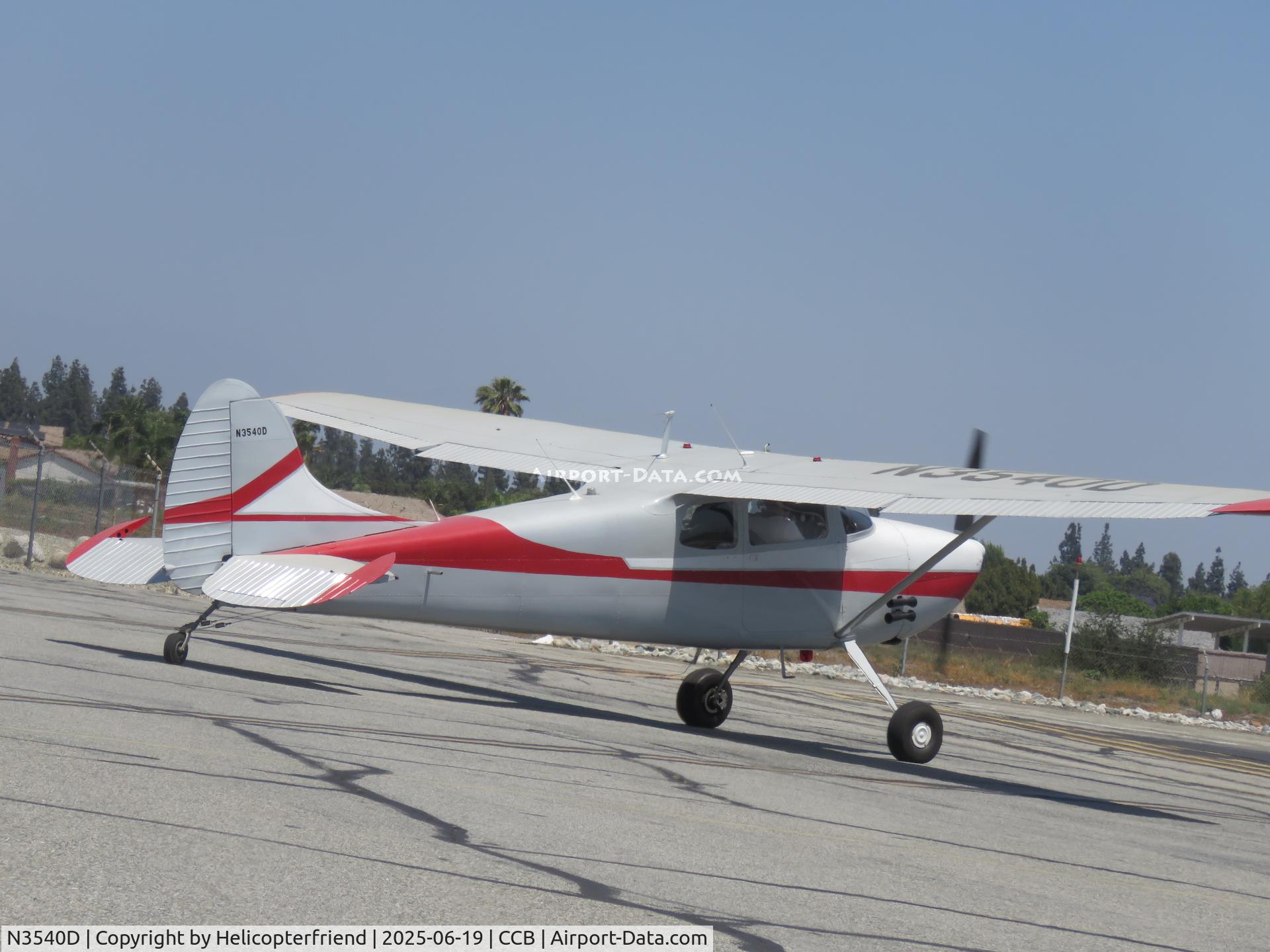 N3540D, 1956 Cessna 170B C/N 27083, Holding short of the runway