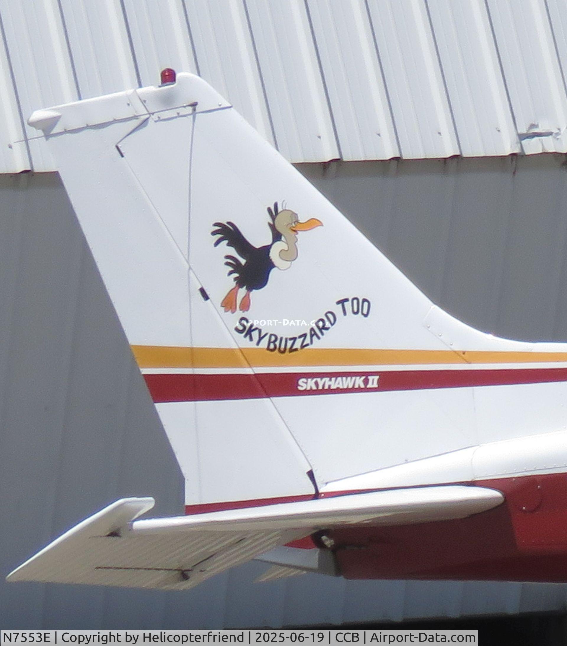 N7553E, 1978 Cessna 172N C/N 17272106, Tail Art