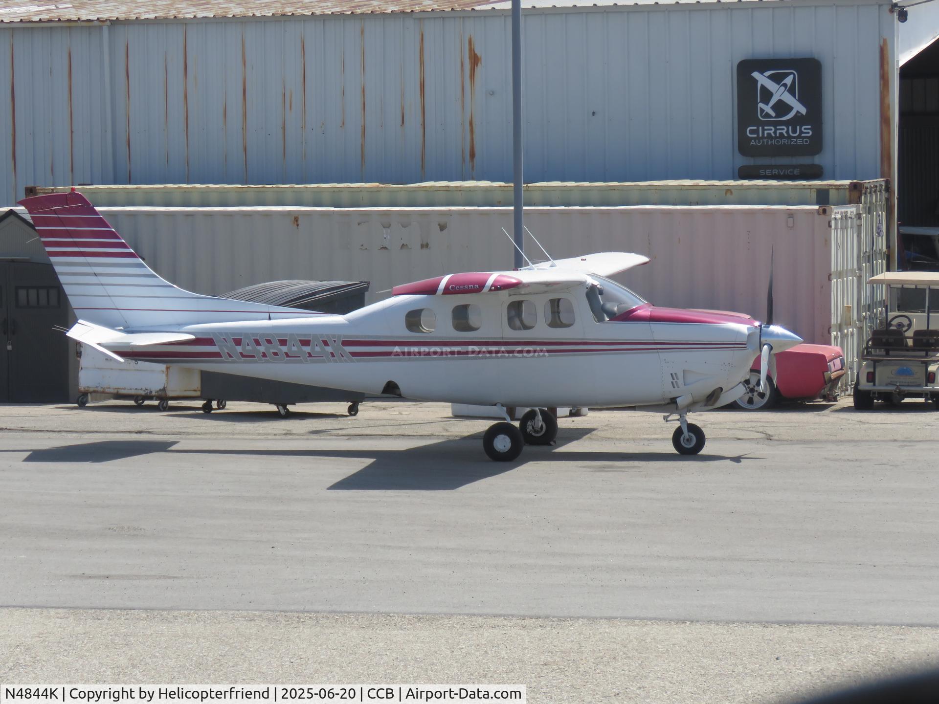 N4844K, 1979 Cessna P210N Pressurised Centurion C/N P21000344, Waiting to be worked on