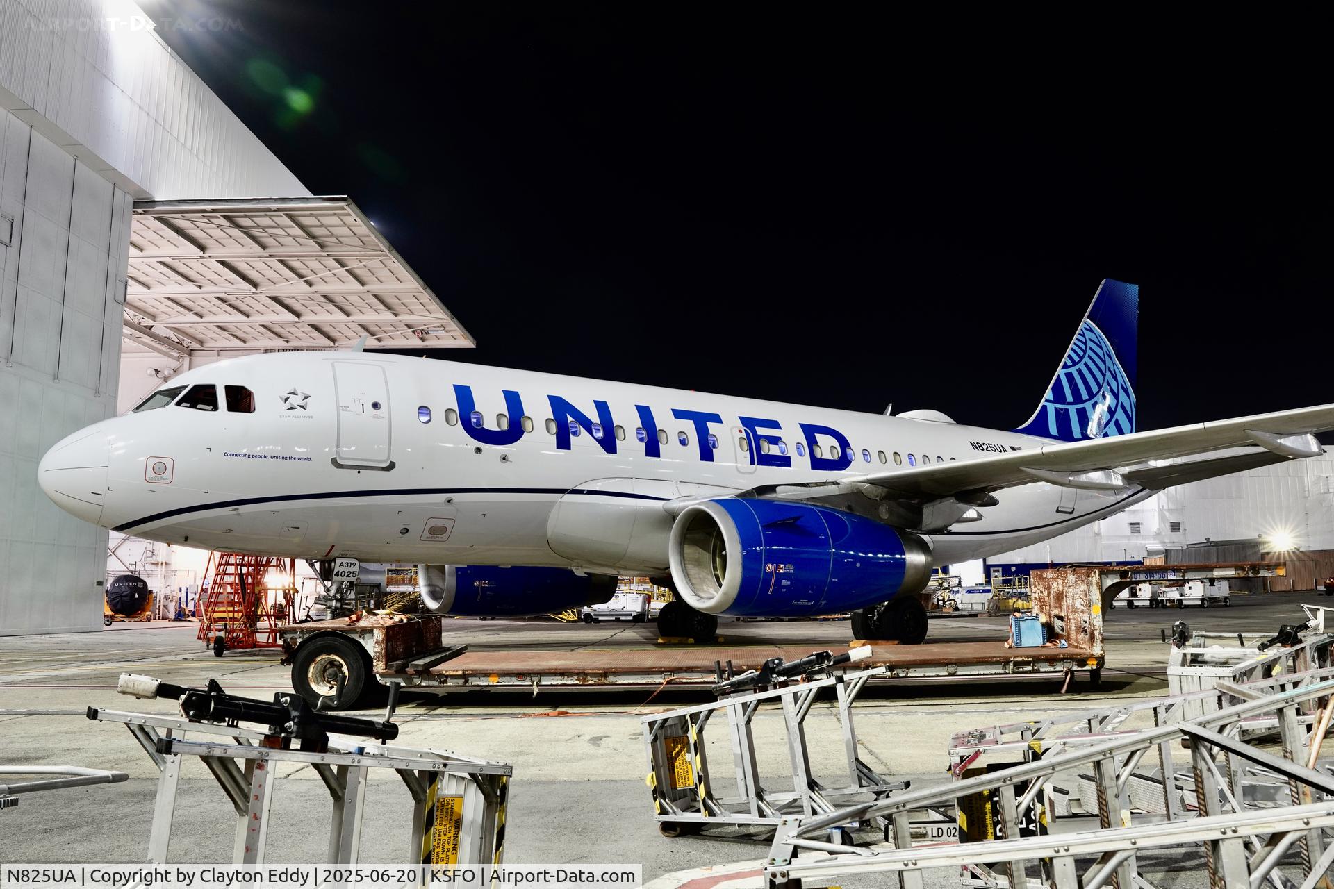 N825UA, 1999 Airbus A319-131 C/N 980, SFO 2025