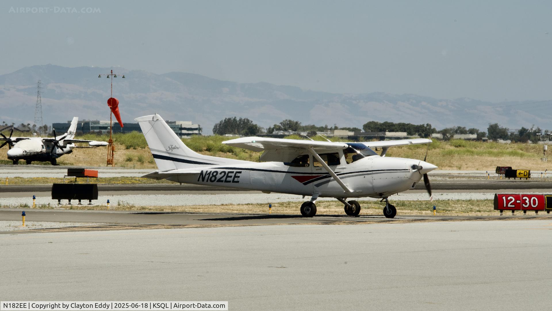 N182EE, 1998 Cessna 182S Skylane C/N 18280295, San Carlos Airport in California 2025