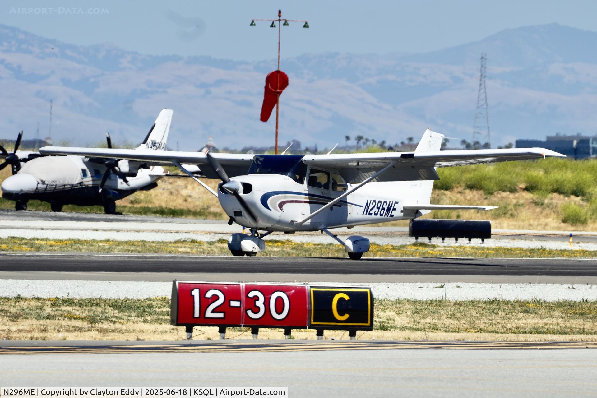 N296ME, 2000 Cessna 172S C/N 172S8554, San Carlos Airport in California 2025