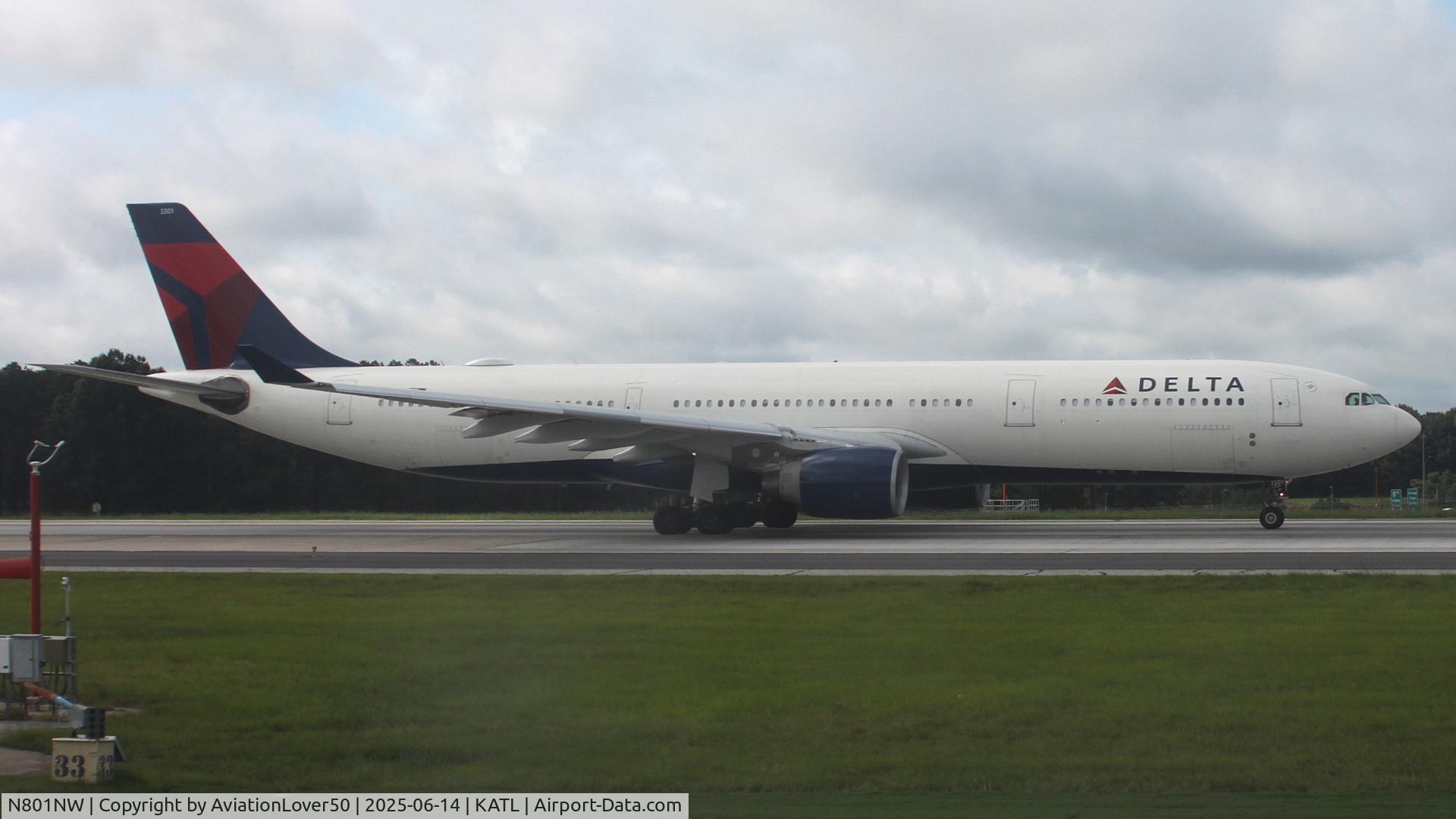 N801NW, 2003 Airbus A330-323 C/N 0524, Delta A333