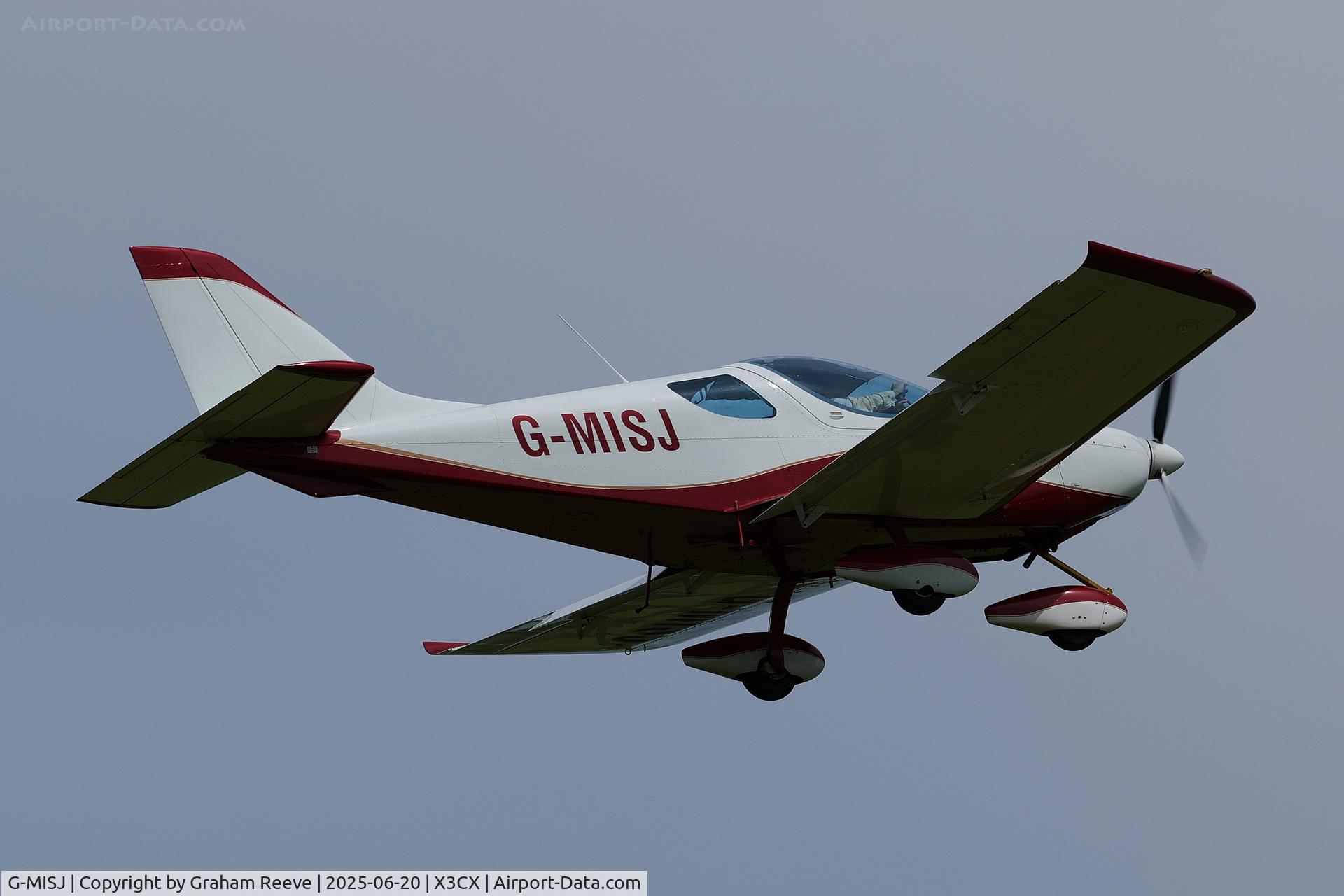G-MISJ, 2010 CZAW SportCruiser C/N LAA 338-14862, Departing from Northrepps.