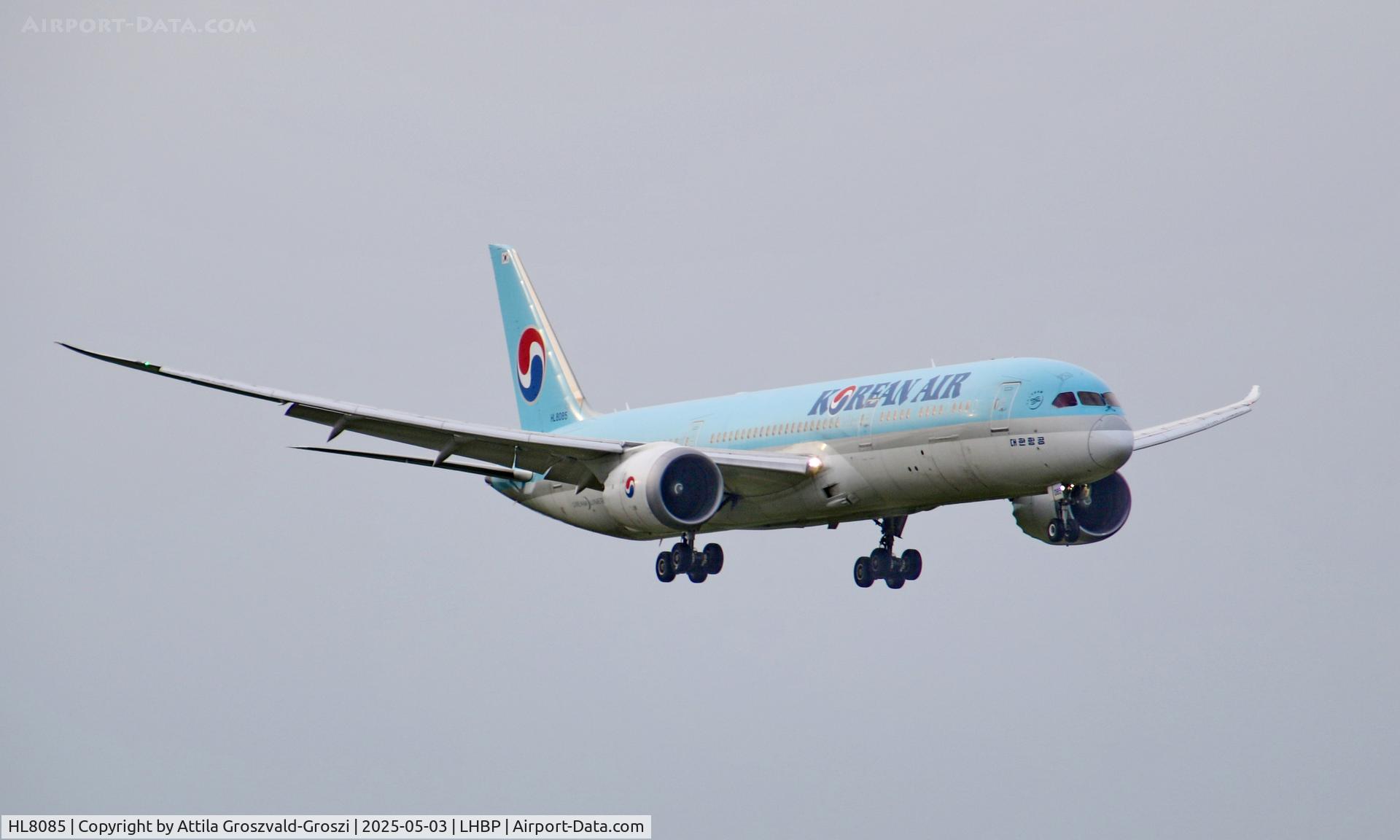HL8085, 2017 Boeing 787-9 Dreamliner C/N 34814, LHBP - Budapest Liszt Ferenc International Airport, Budapest, Hungary