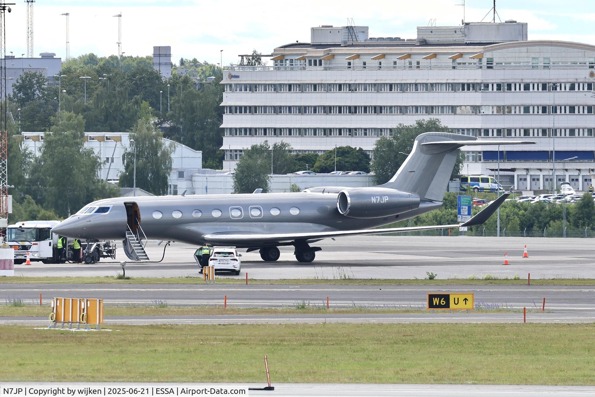 N7JP, 2014 Gulfstream Aerospace G650 (G-VI) C/N 6080, Ramp M