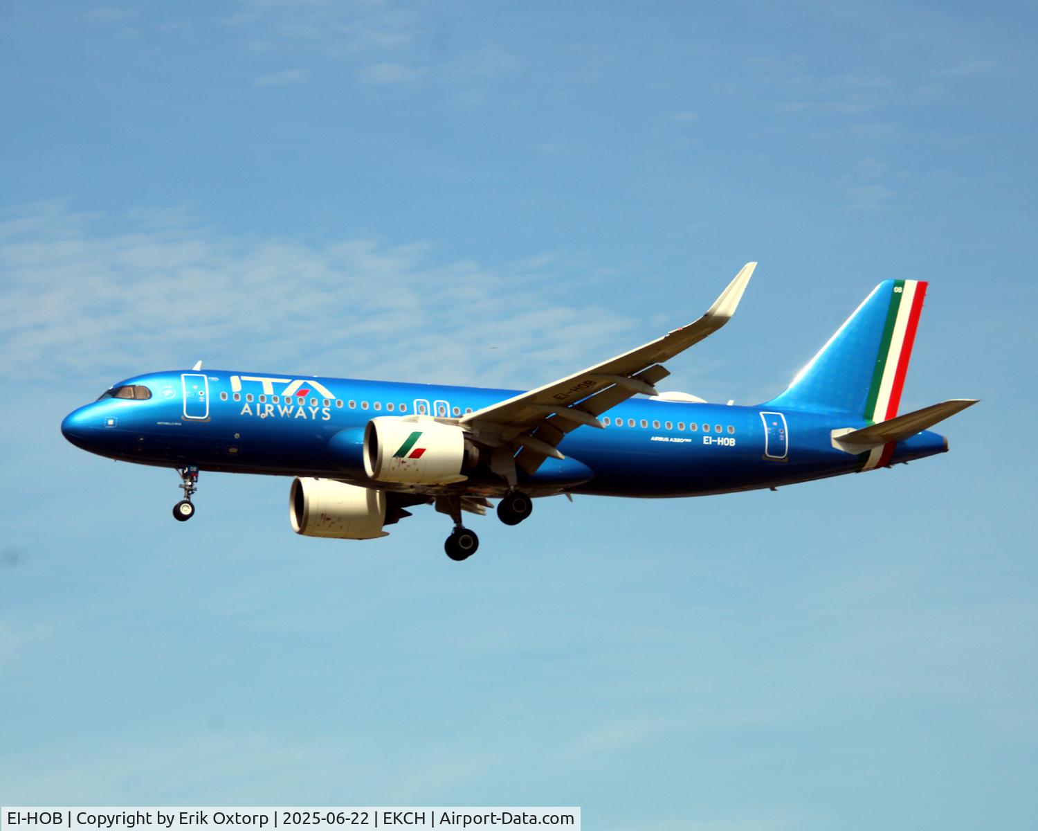 EI-HOB, Airbus 320-271N C/N 11688, EI-HOB landing rw 22L