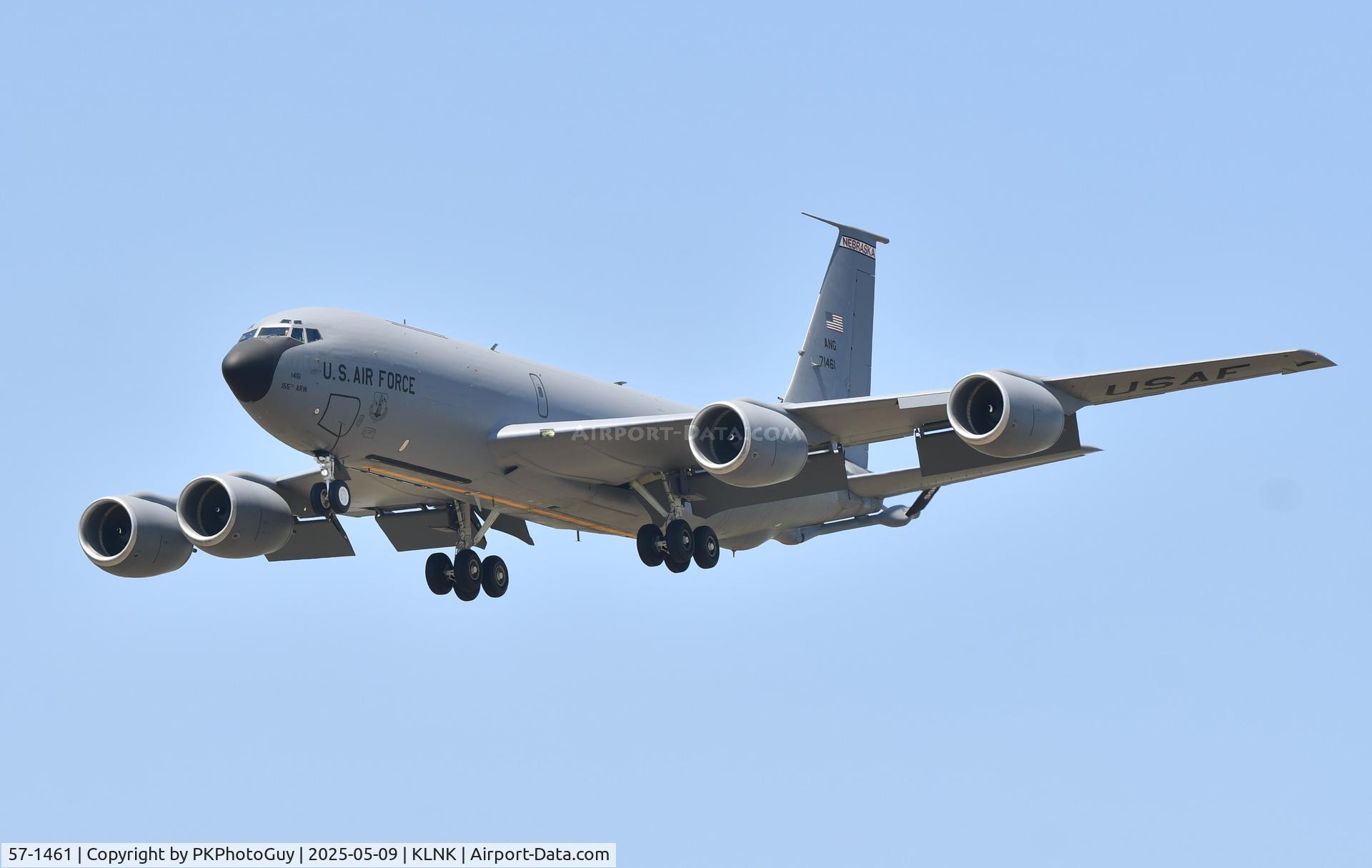 57-1461, 1957 Boeing KC-135A Stratotanker C/N 17532, Tanker landing at Lincoln ANG base