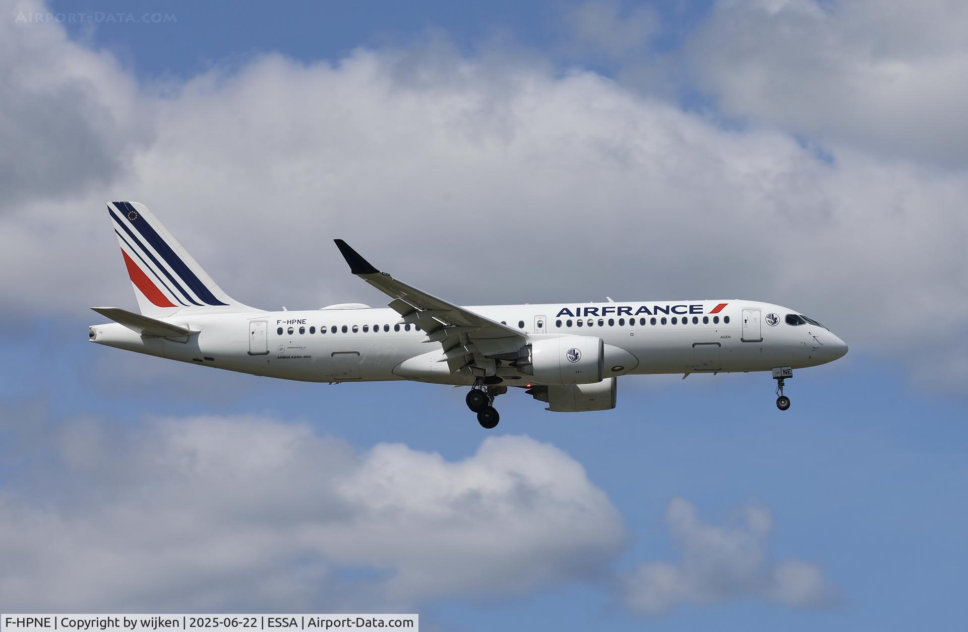 F-HPNE, 2023 Airbus Canada A220-300 C/N 55233, Rwy 01L