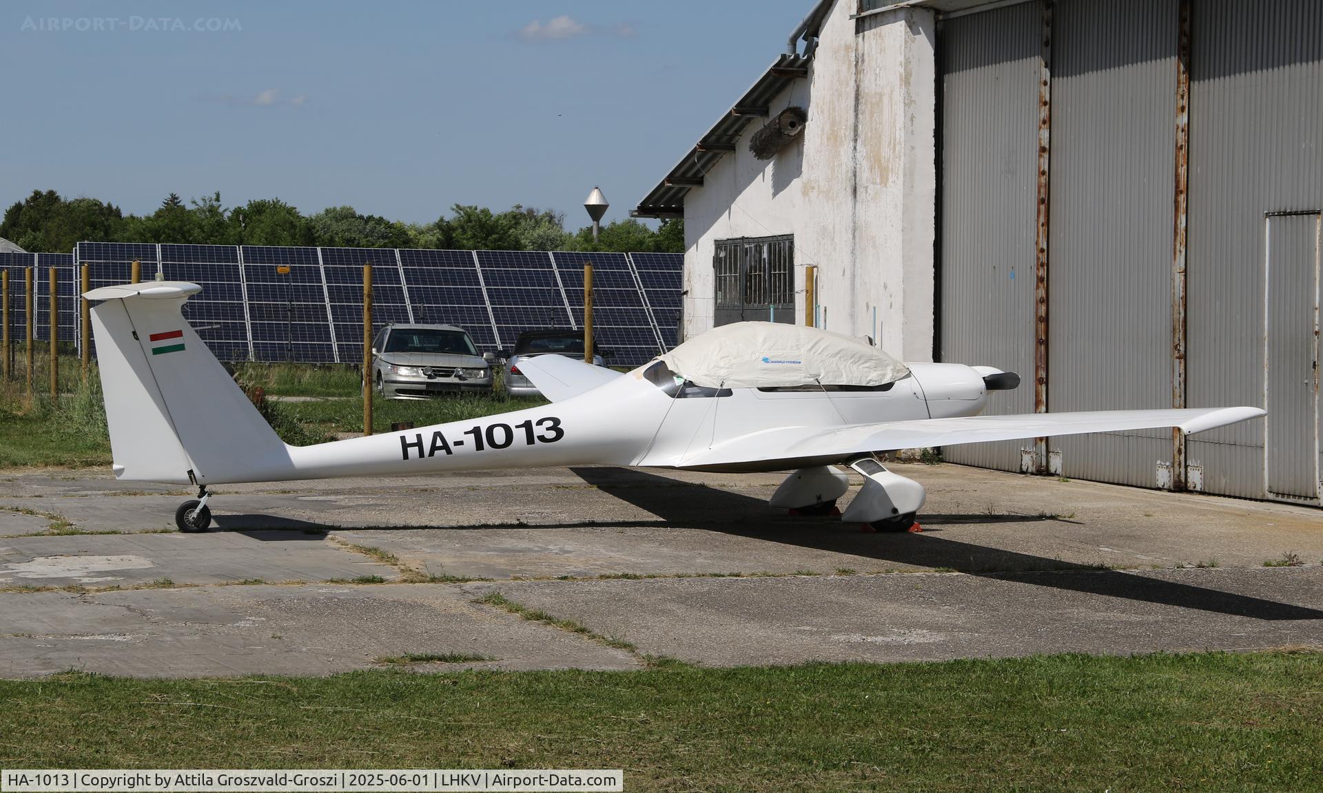 HA-1013, Hoffmann H-36 Dimona C/N 3617, LHKV - Kaposújlak Airport, Hungary