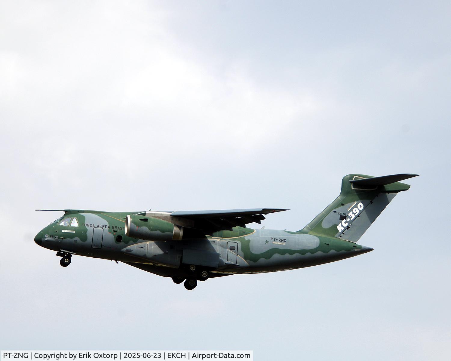 PT-ZNG, 2018 Embraer EMB 390 KC C/N 39000003, PT-ZNG landing rw 22L