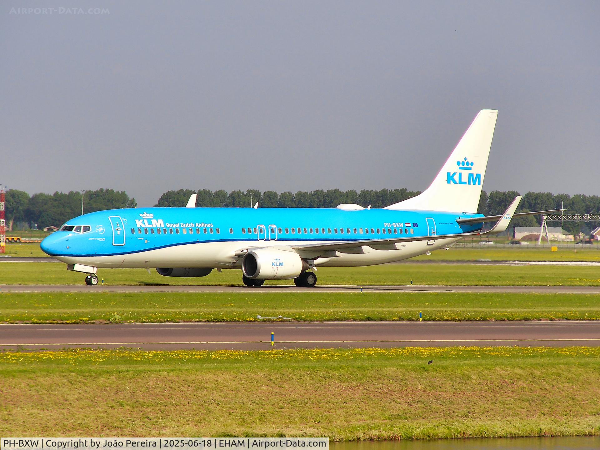 PH-BXW, 2007 Boeing 737-8K2 C/N 30360, KLM B738 at AMS (EHAM)