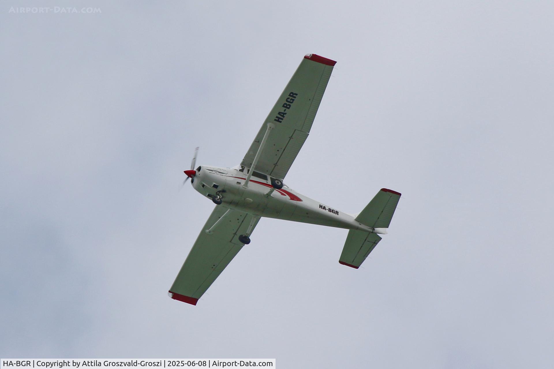 HA-BGR, Reims F172M Skyhawk Diesel Skyhawk Skyhawk C/N 01747, In the airspace of Lake Balaton. Szántód, Hungary