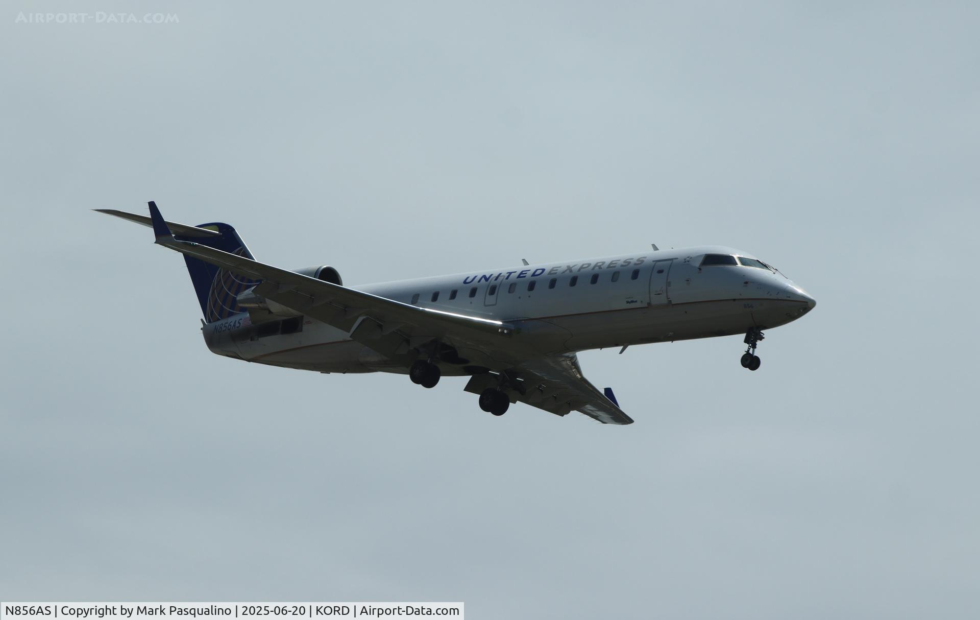 N856AS, 2000 Bombardier CRJ-200ER (CL-600-2B19) C/N 7404, CL-600-2B19