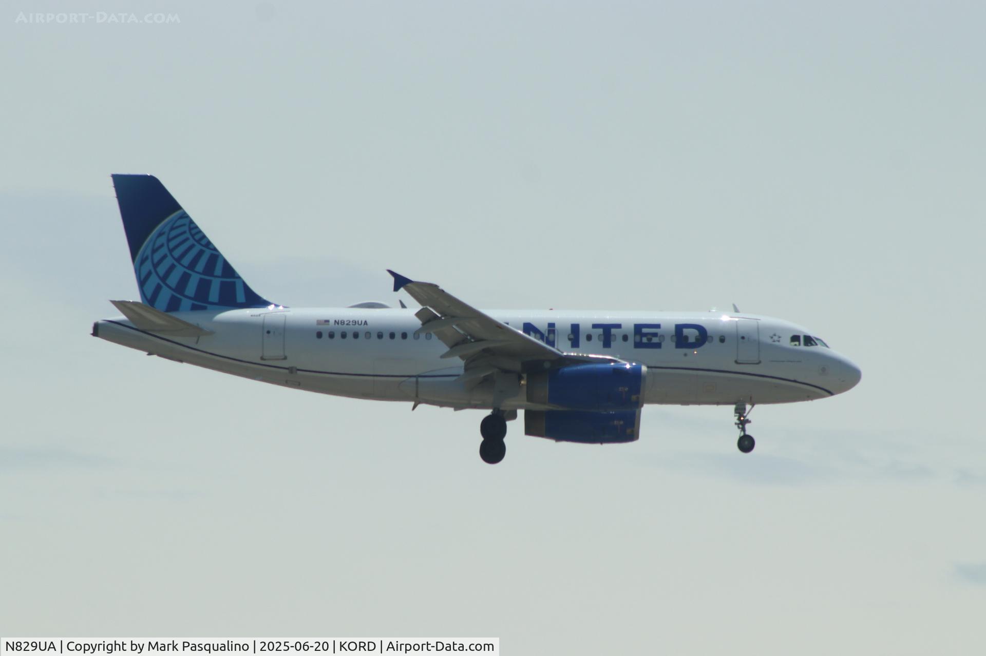 N829UA, 2000 Airbus A319-131 C/N 1211, Airbus A319-131