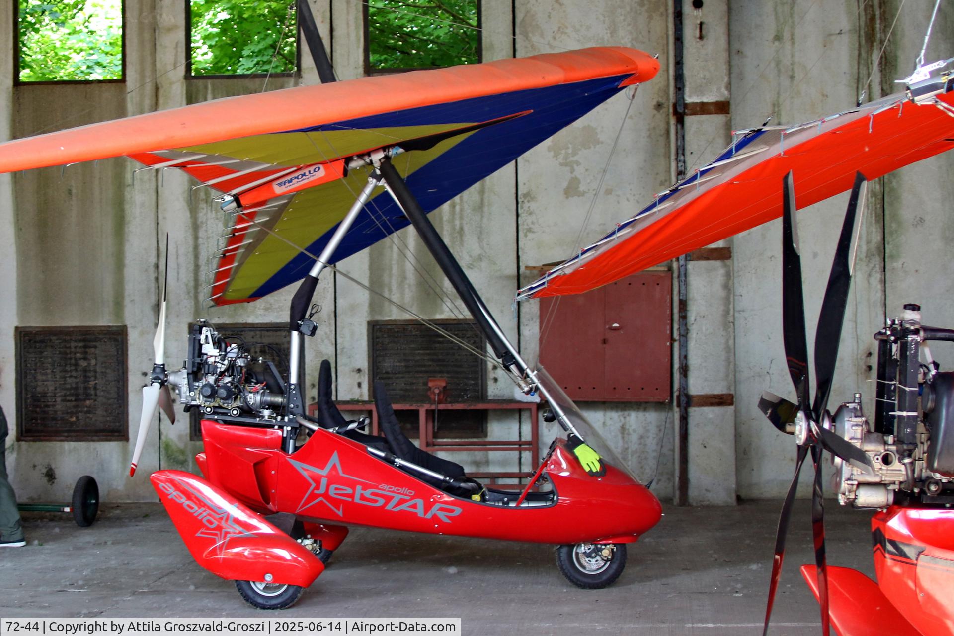 72-44, Halley Apollo / Jet Star, HU-0020 - Rétság Airport, Hungary - Ultralight Aircraft Meeting 2025