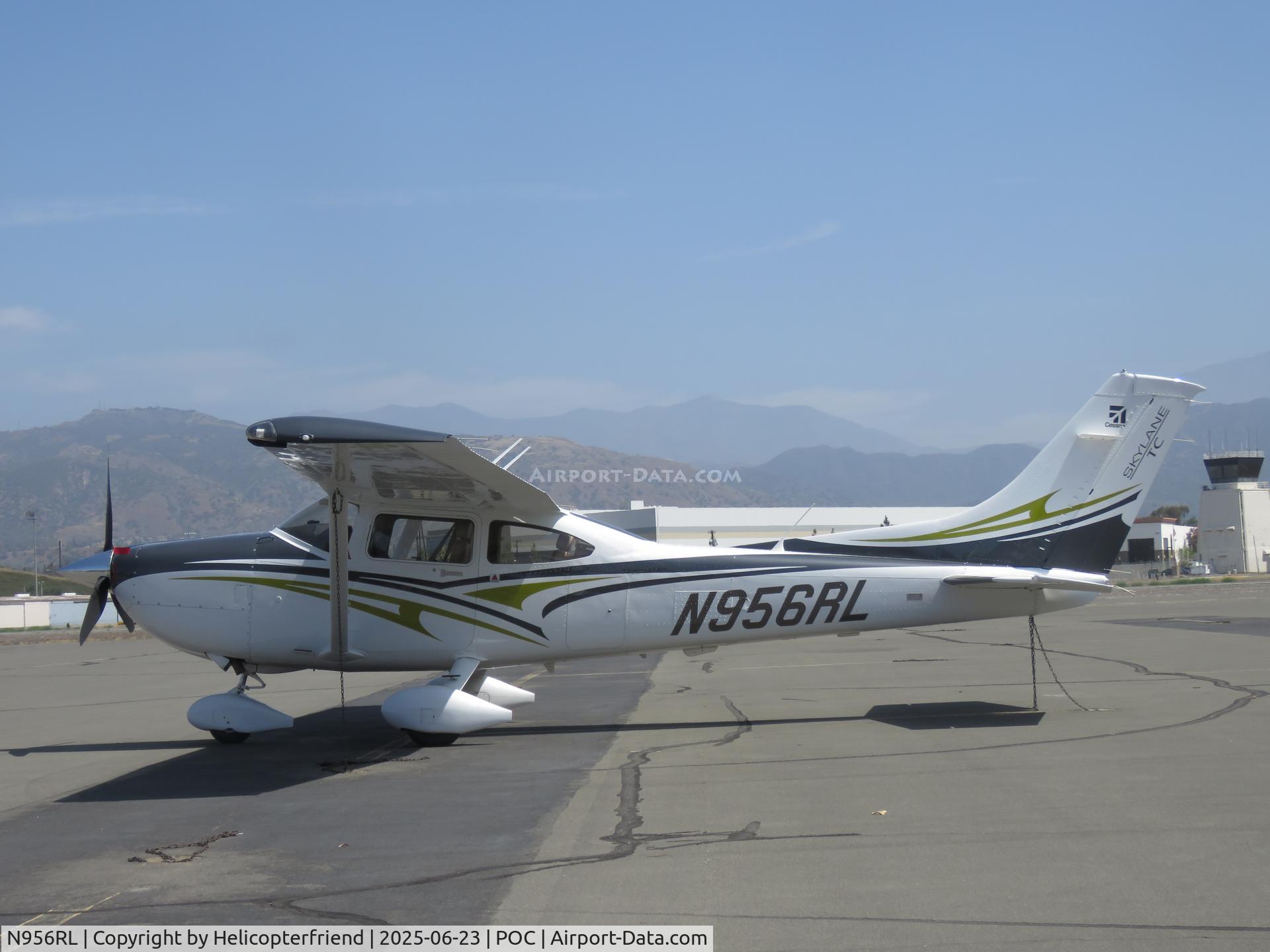 N956RL, 2012 Textron (Cessna) T182T C/N T18209075, Parked in transit parking