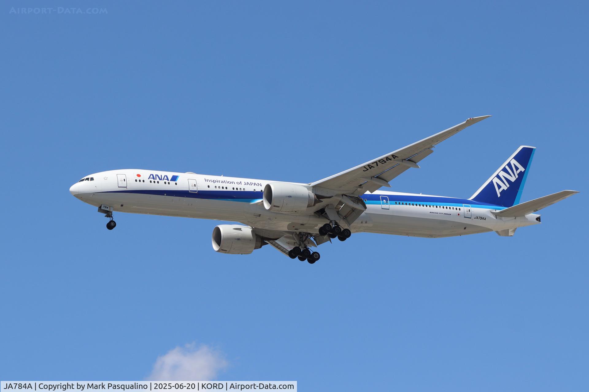 JA784A, 2009 Boeing 777-381/ER C/N 37950, Boeing 777-381/ER