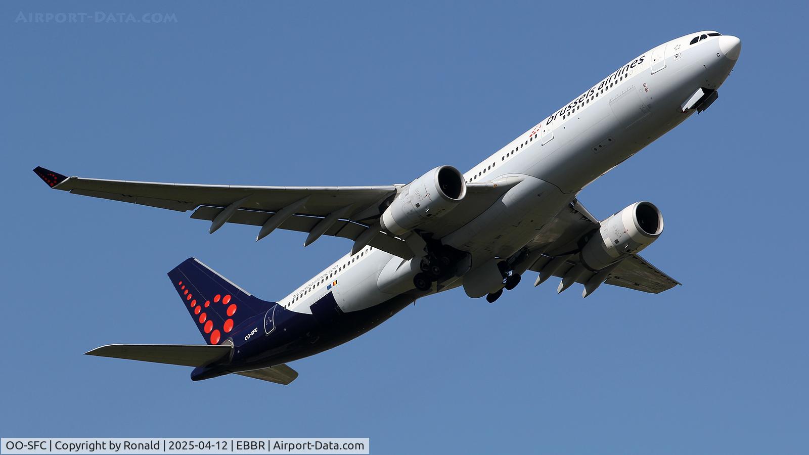 OO-SFC, 2007 Airbus A330-343X C/N 895, at ebbr