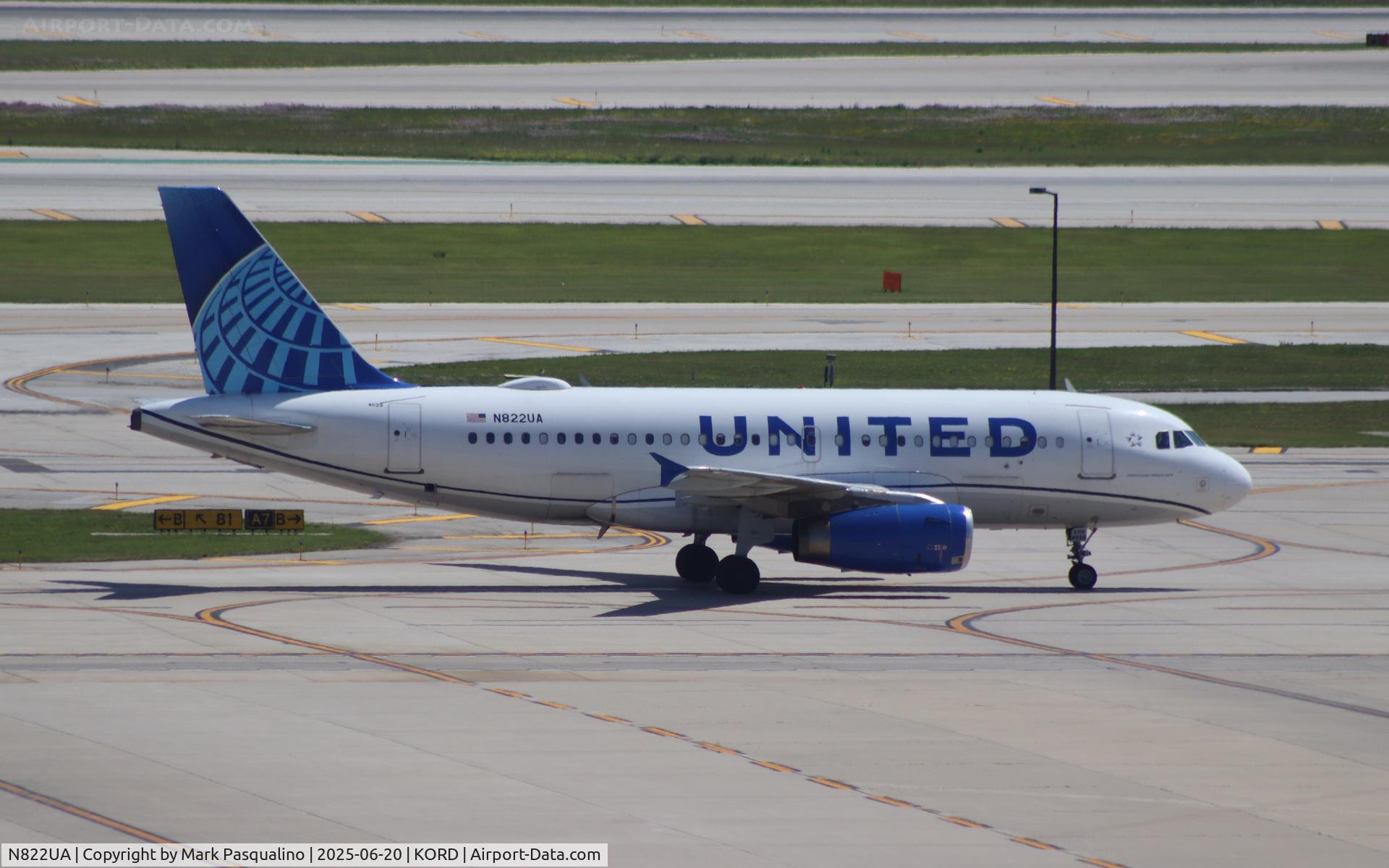 N822UA, 1998 Airbus A319-131 C/N 948, Airbus A319-131