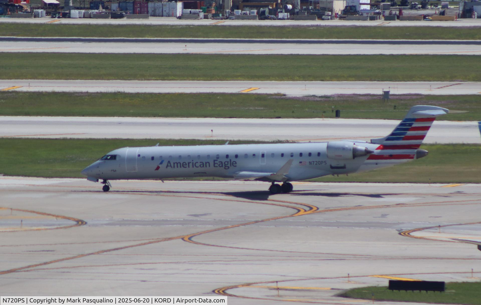 N720PS, 2004 Bombardier CRJ-700 (CL-600-2C10) Regional Jet C/N 10178, CL-600-2C10