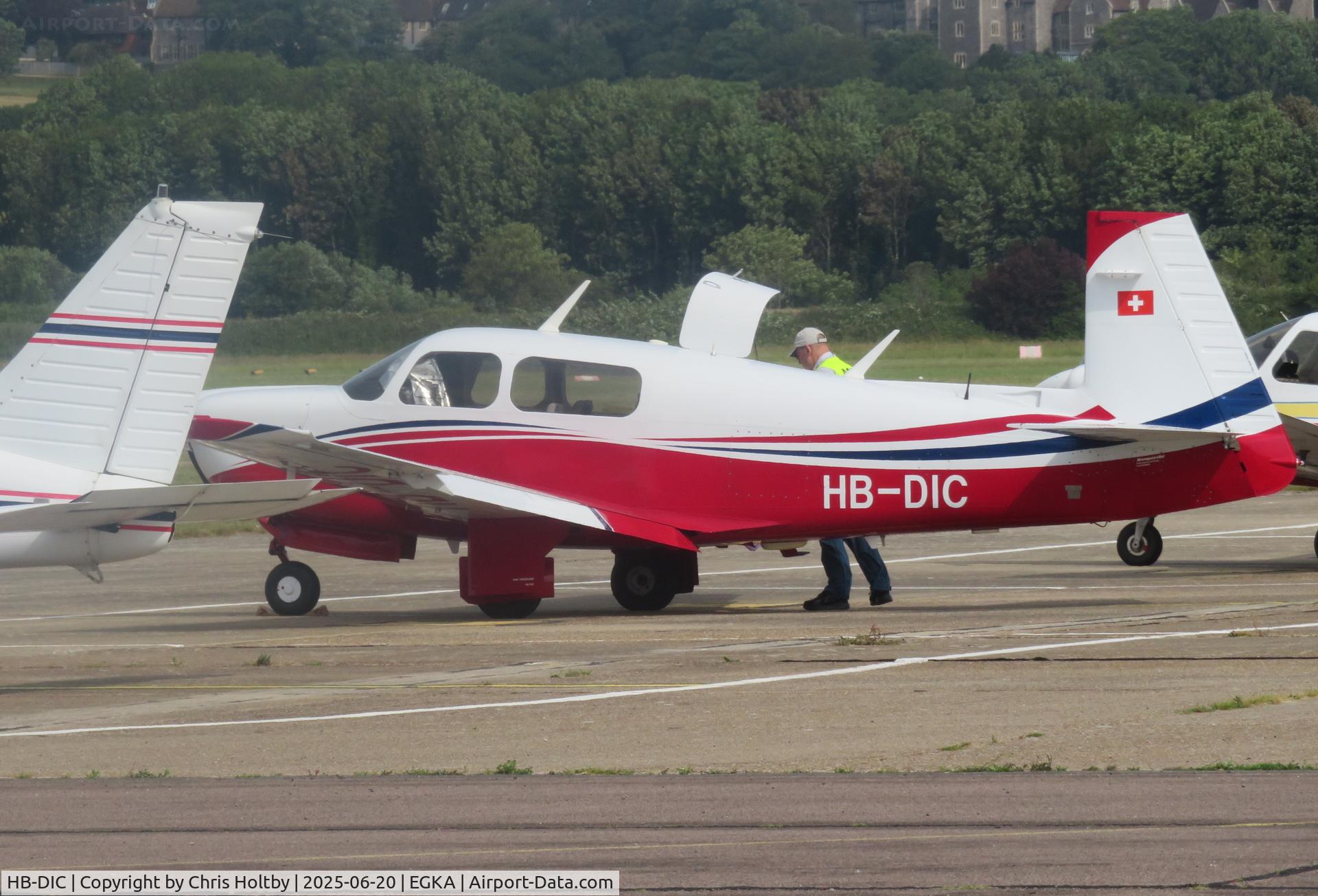 HB-DIC, 1992 Mooney M20J 201 C/N 24-3240, Visiting Shoreham Airport, W Sussex