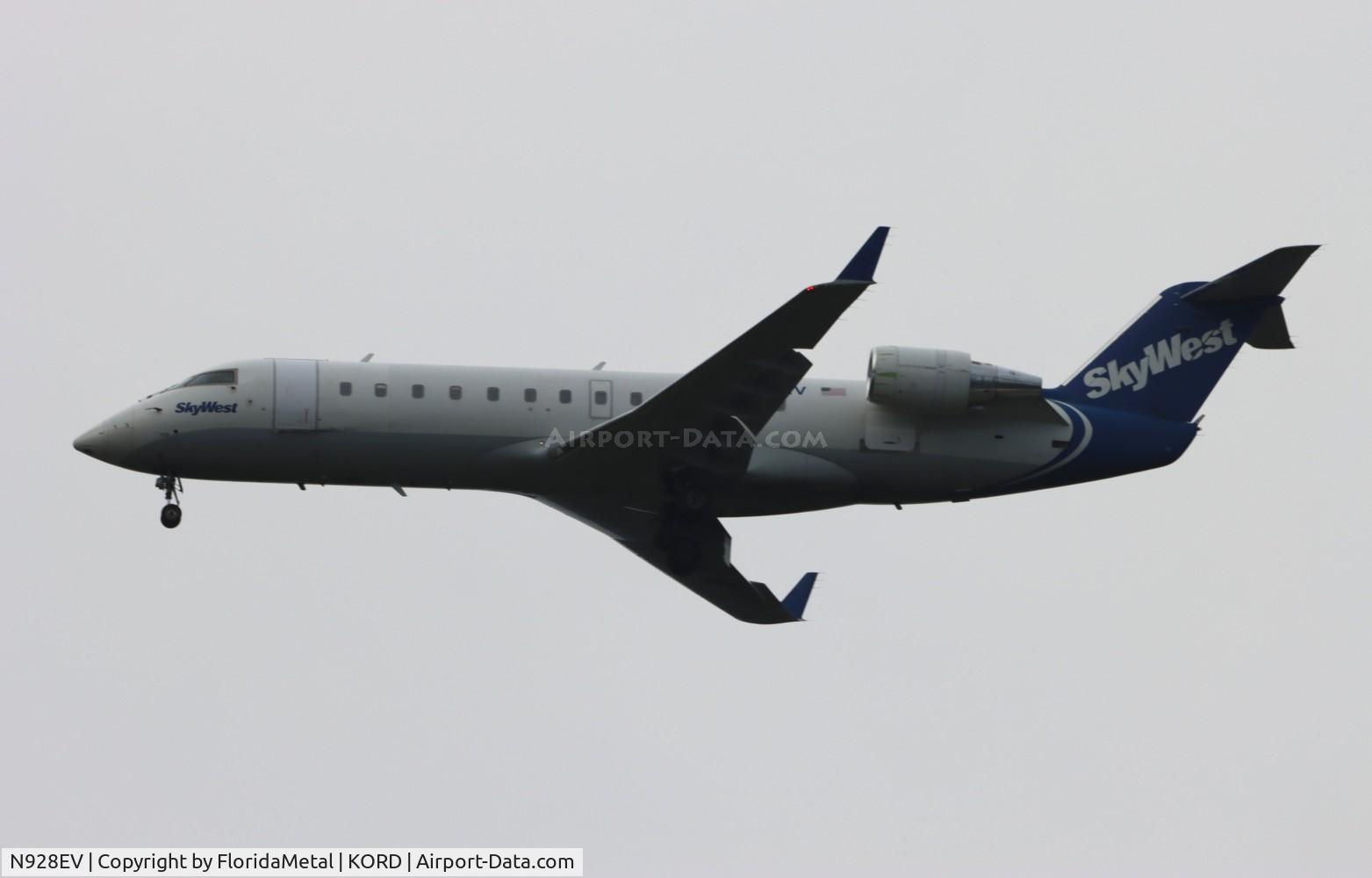 N928EV, 2004 Bombardier CRJ-200LR (CL-600-2B19) C/N 8006, SKW CR2 zx far-ord