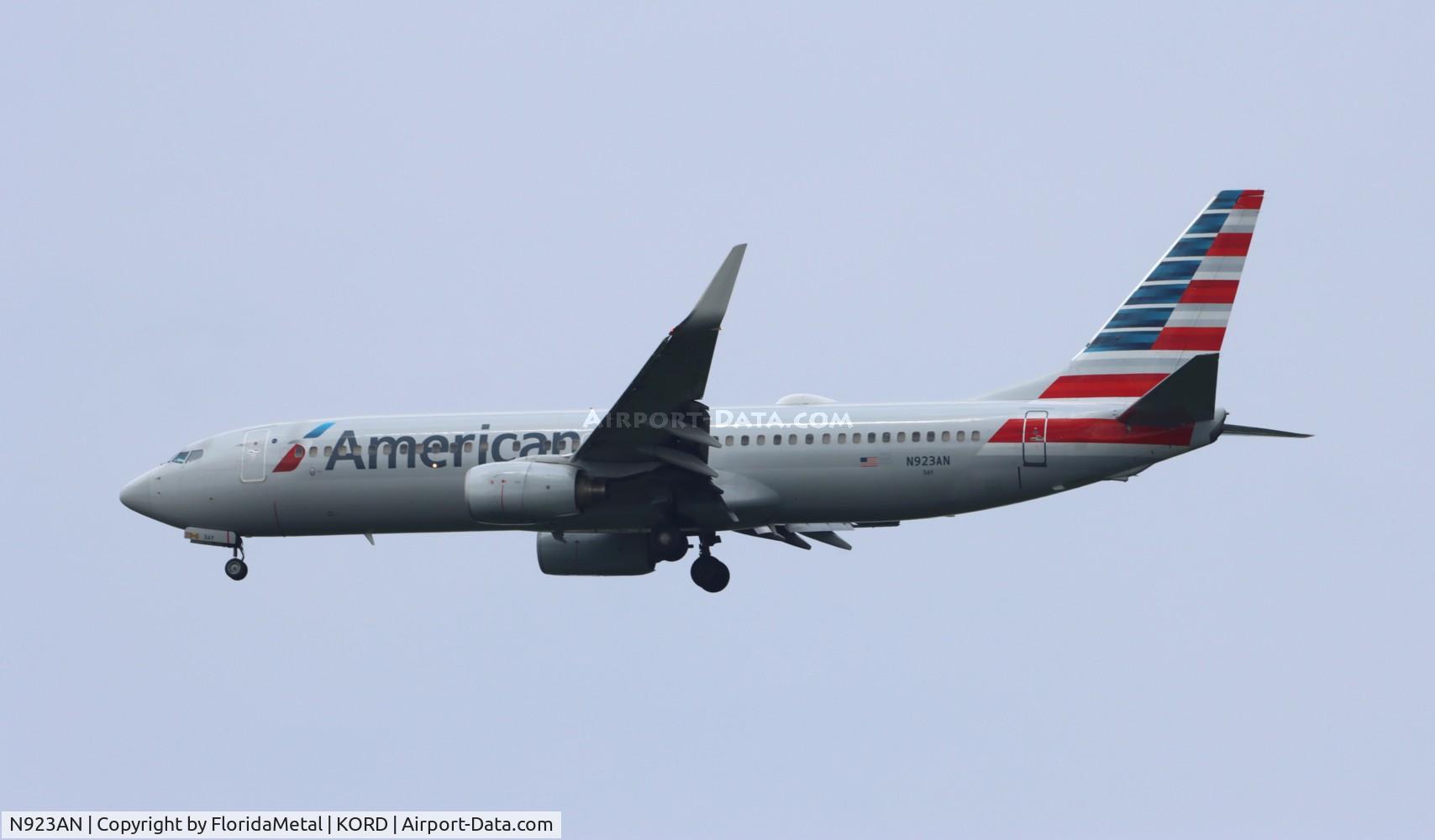 N923AN, 1999 Boeing 737-823 C/N 29524, AAL 738 zx clt-ord