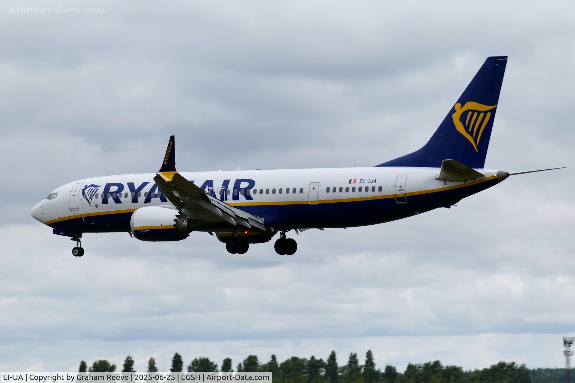 EI-IJA, 2023 Boeing 737-8-200 MAX C/N 62367, Landing at Norwich.