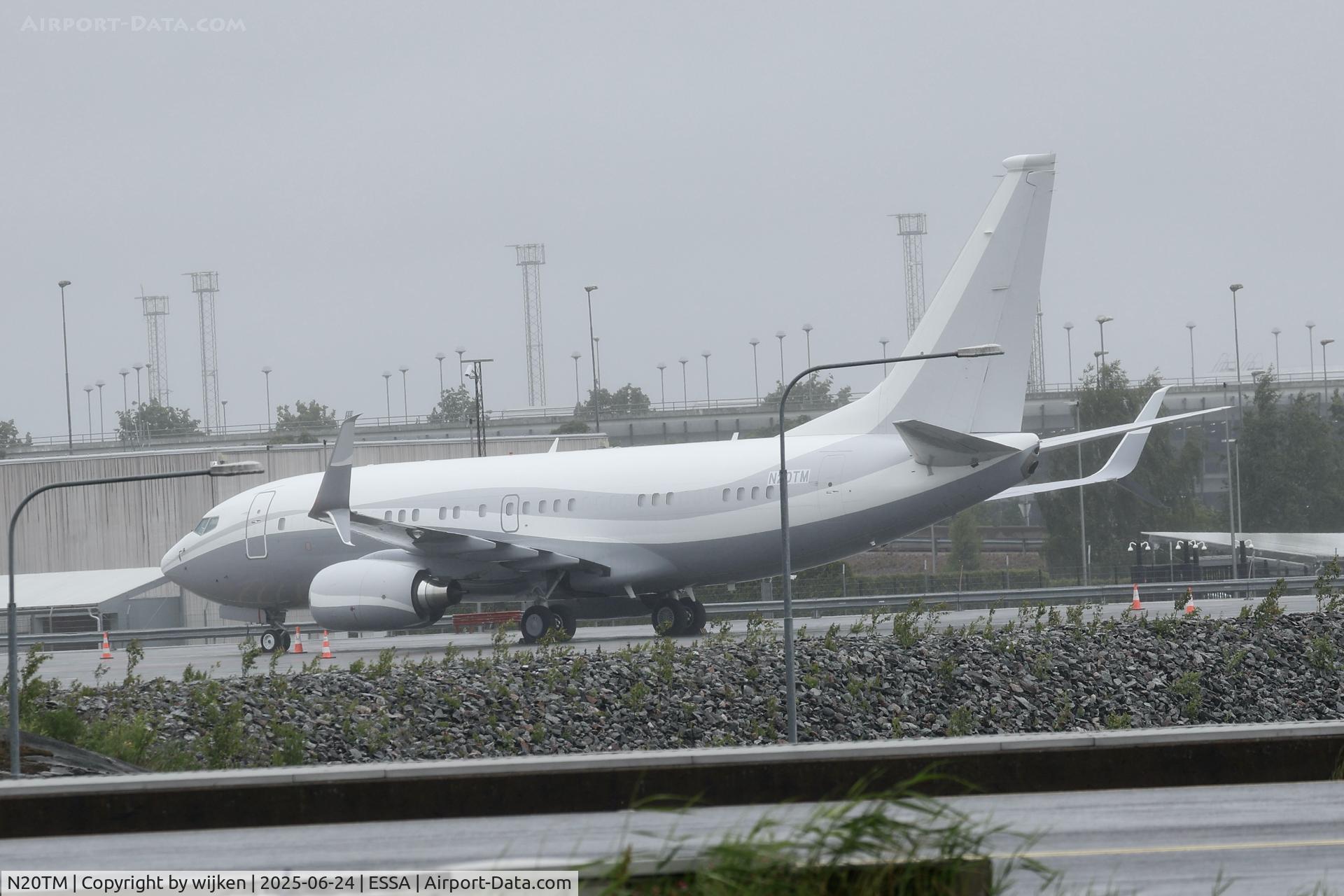 N20TM, 2010 Boeing 737-7JY BBJ C/N 39109, Ramp E