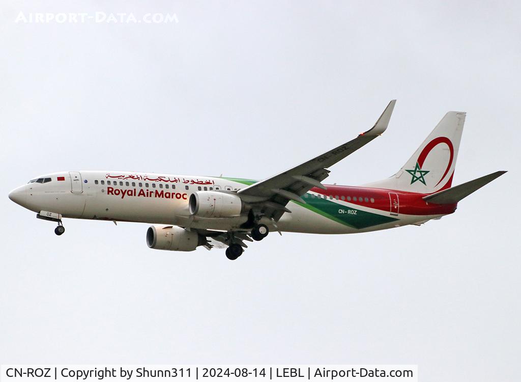 CN-ROZ, 2010 Boeing 737-8B6 C/N 33071, Landing rwy 06L in new c/s