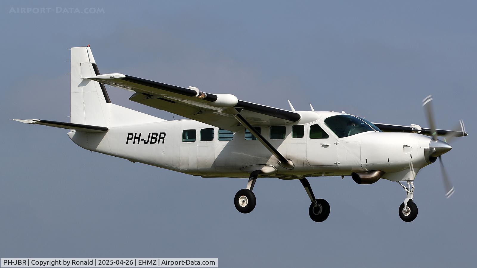 PH-JBR, 1999 Cessna 208B Grand Caravan C/N 208B0762, at ehmz
