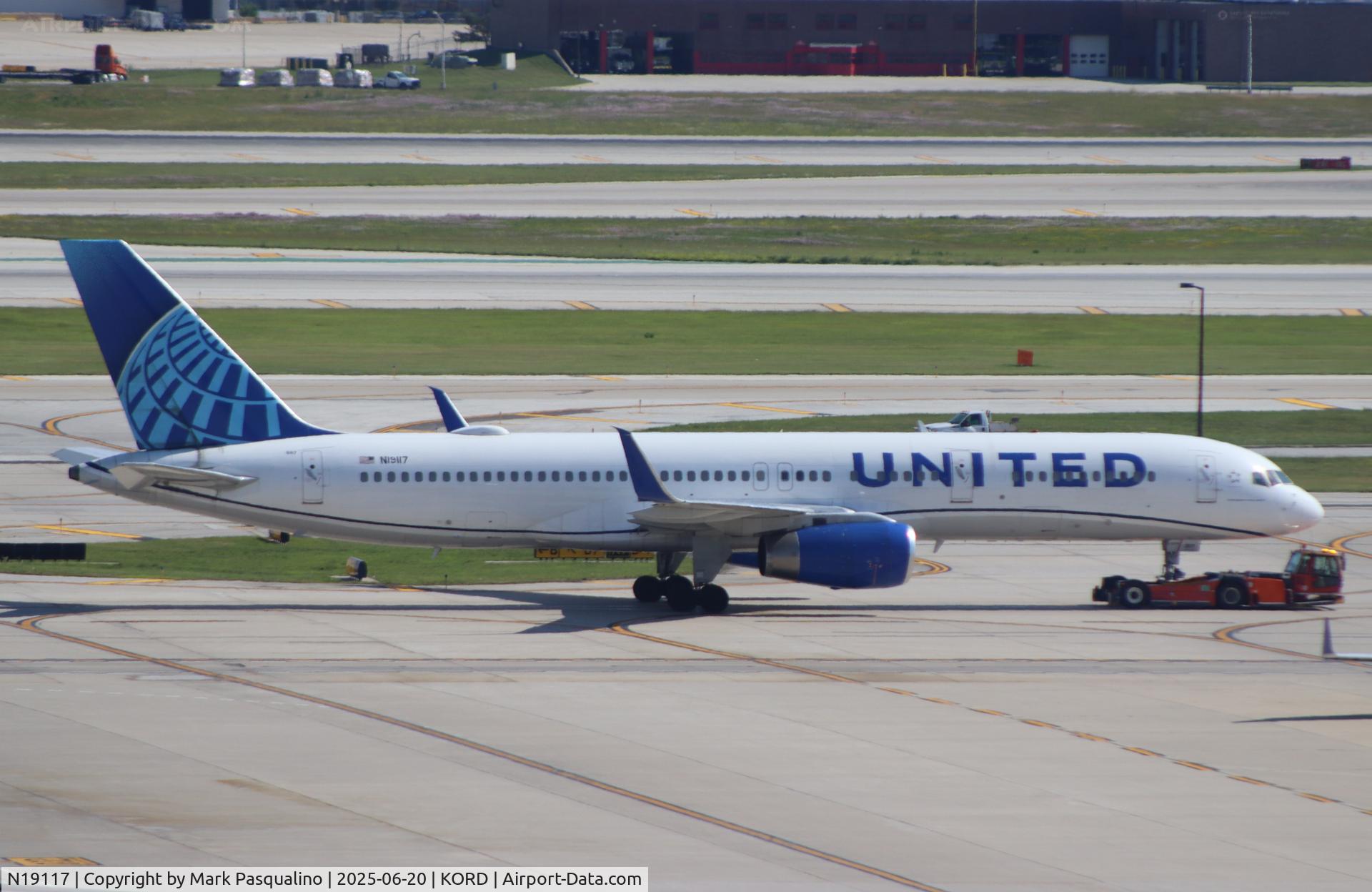 N19117, 1996 Boeing 757-224 C/N 27559, Boeing 757-224