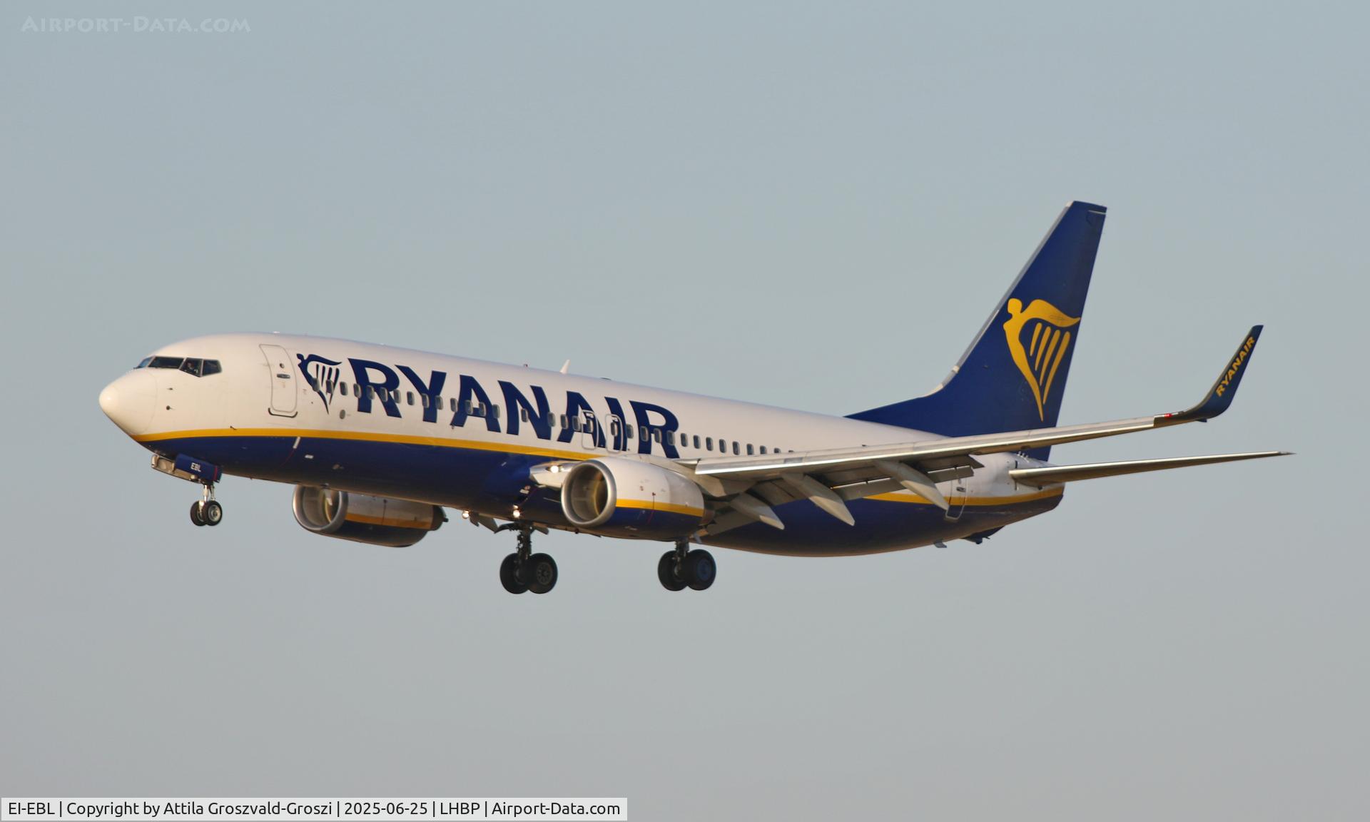 EI-EBL, 2009 Boeing 737-8AS C/N 37529, LHBP - Budapest Liszt Ferenc International Airport, Budapest, Hungary