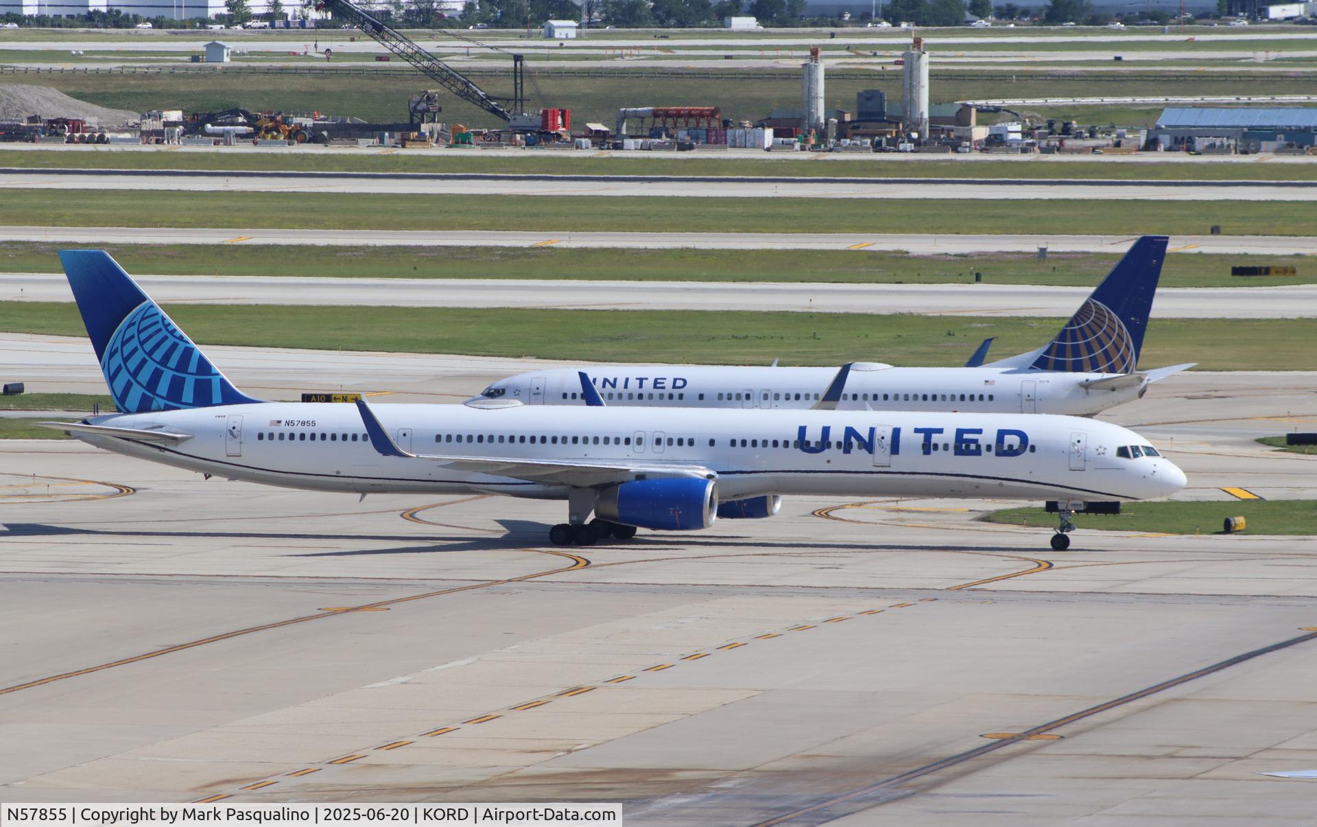 N57855, 2004 Boeing 757-324 C/N 32814, Boeing 757-324