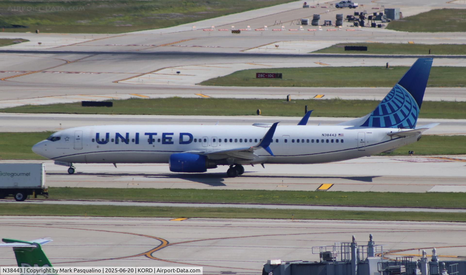 N38443, 2010 Boeing 737-924/ER C/N 31655, Boeing 737-924/ER