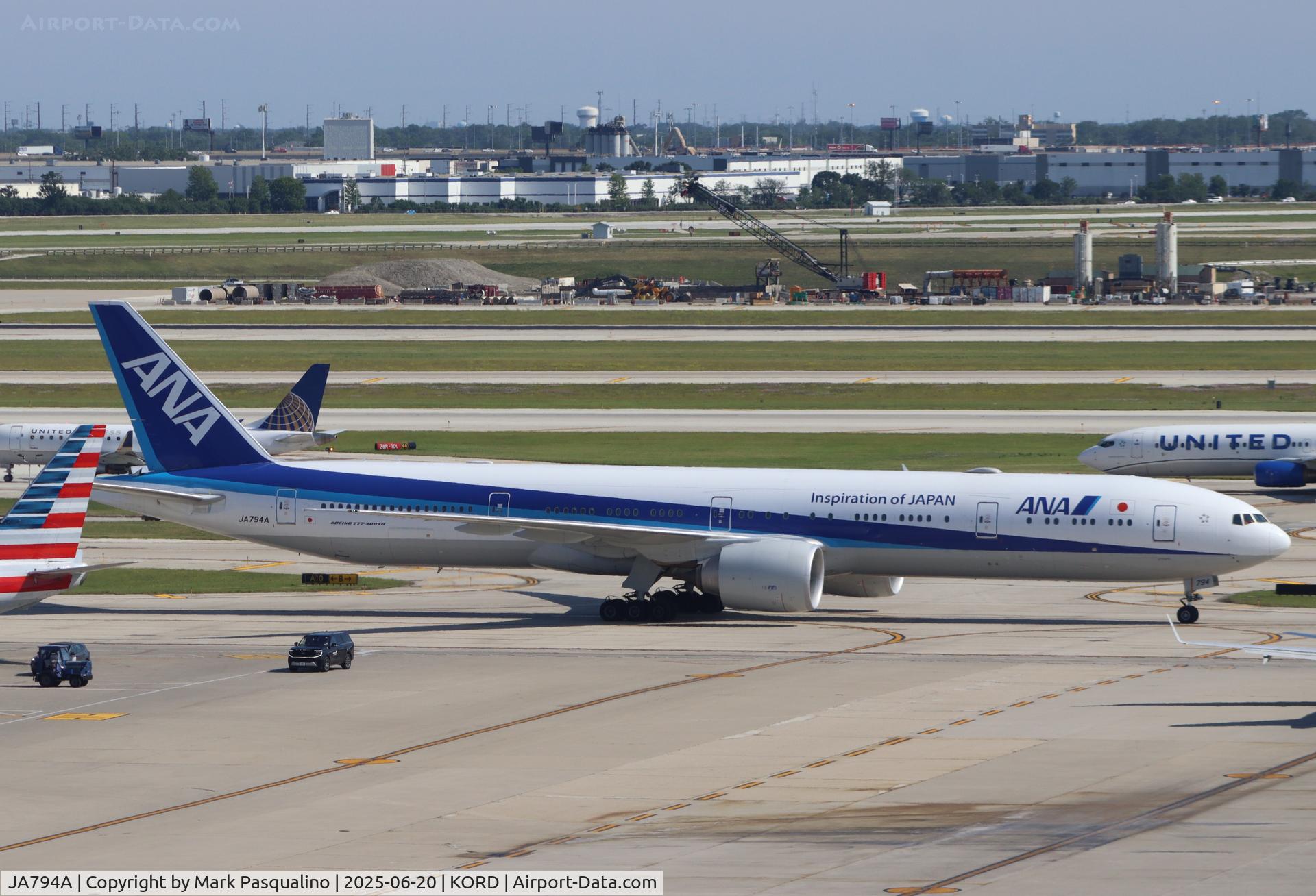 JA794A, 2019 Boeing 777-300/ER C/N 61513, Boeing 777-381/ER
