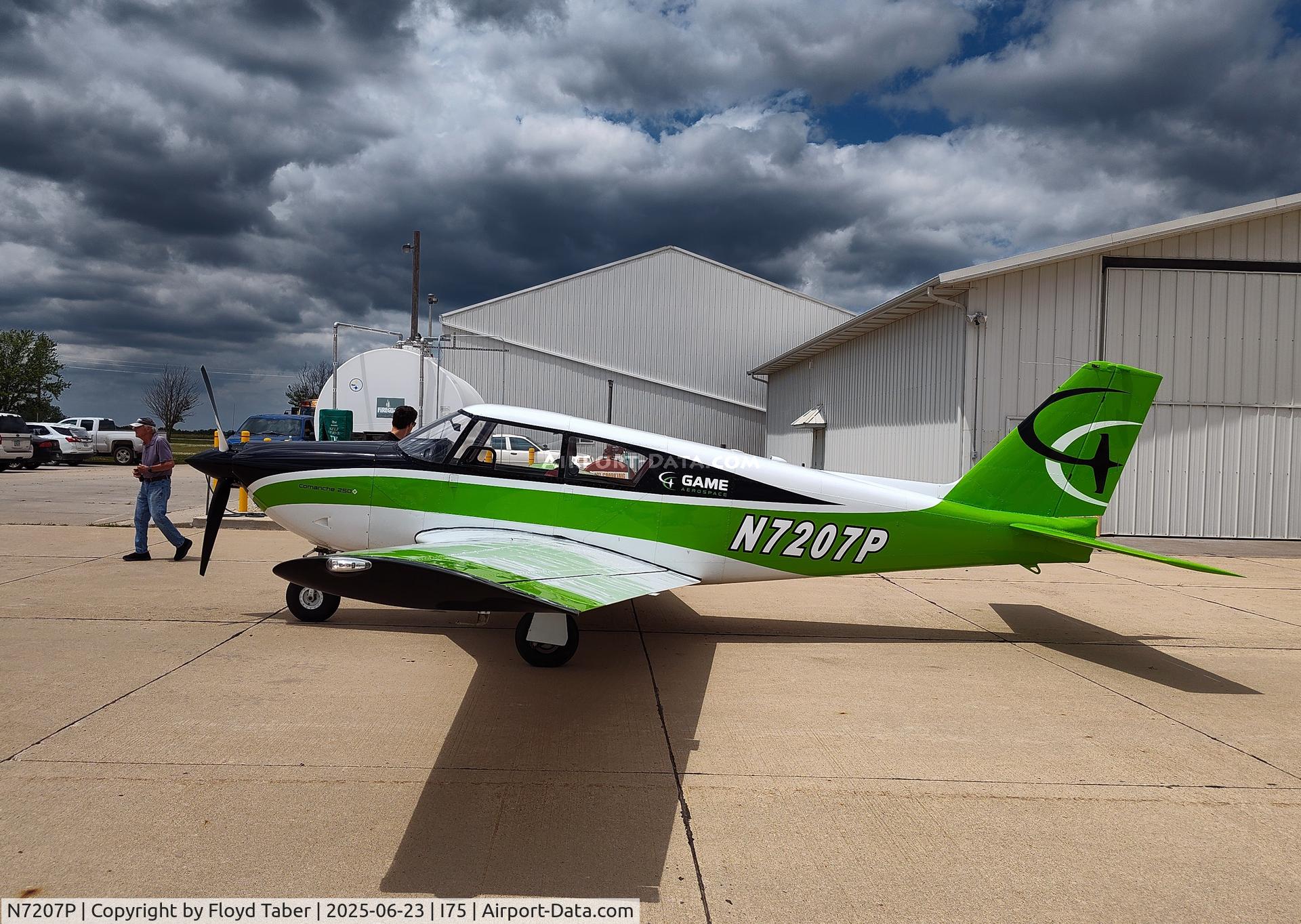 N7207P, 1960 Piper PA-24-250 Comanche C/N 24-2377, Headed back home