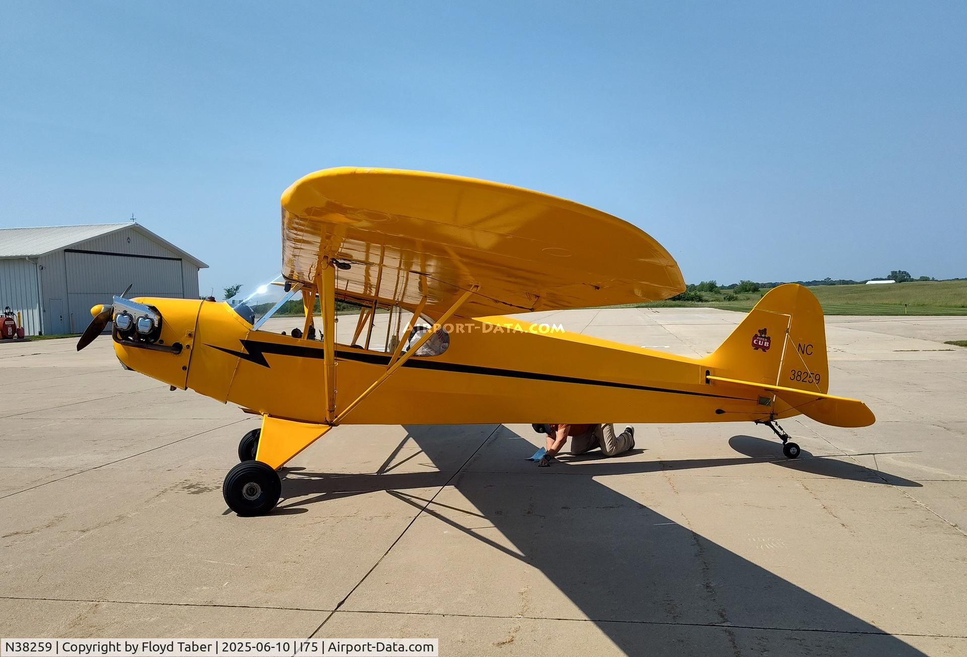 N38259, 1941 Piper J3F-65 C/N 6894, On his way home to after picking up the plane in Ohio